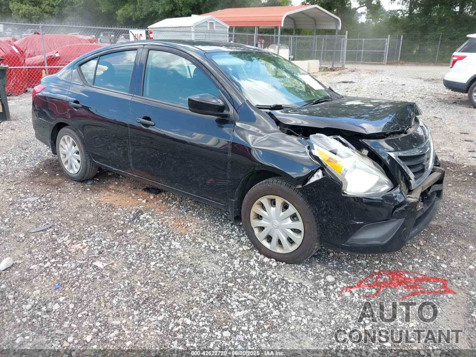 NISSAN VERSA 2018 - 3N1CN7AP7JL817041