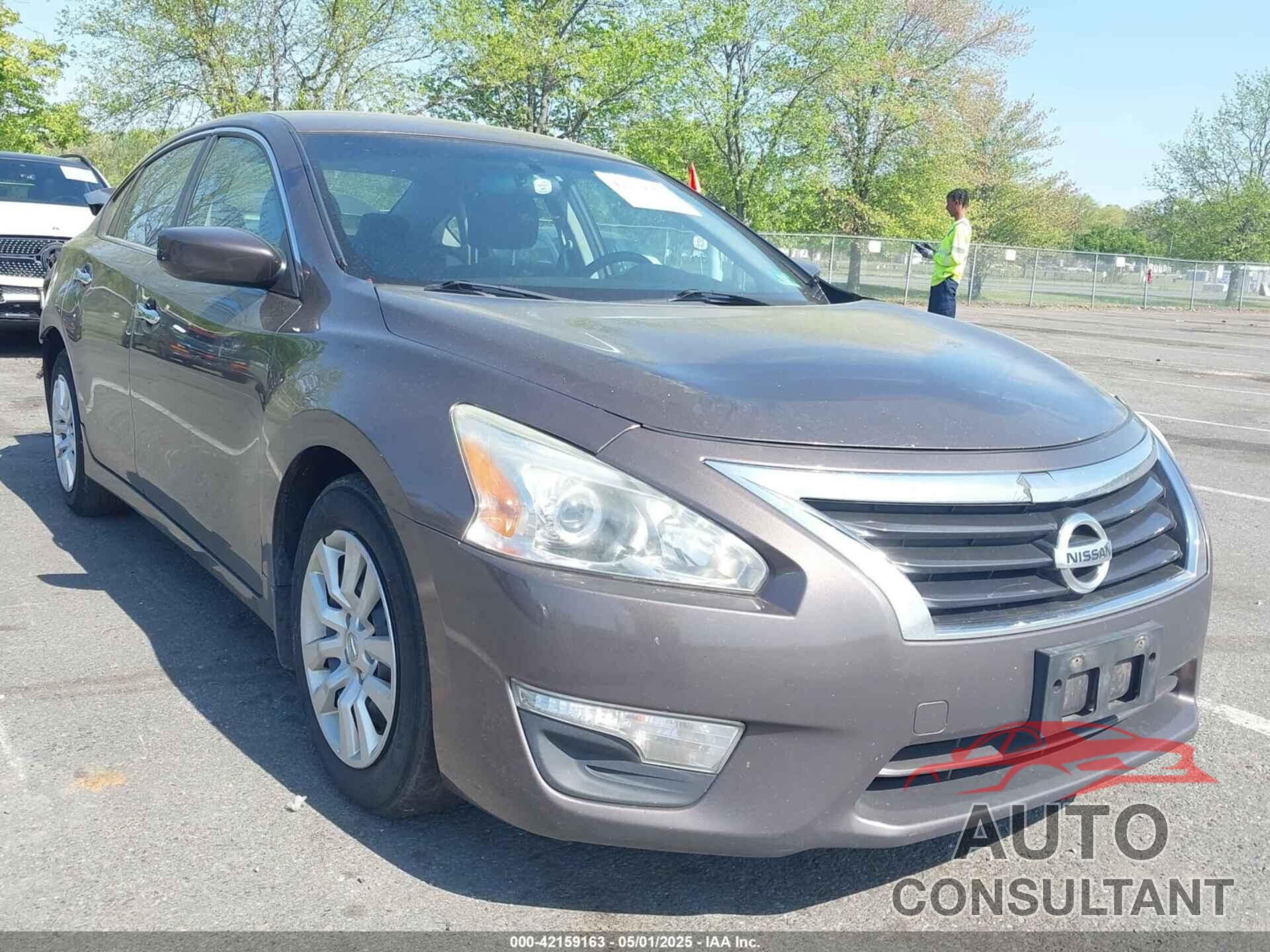 NISSAN ALTIMA 2014 - 1N4AL3AP8EN235495