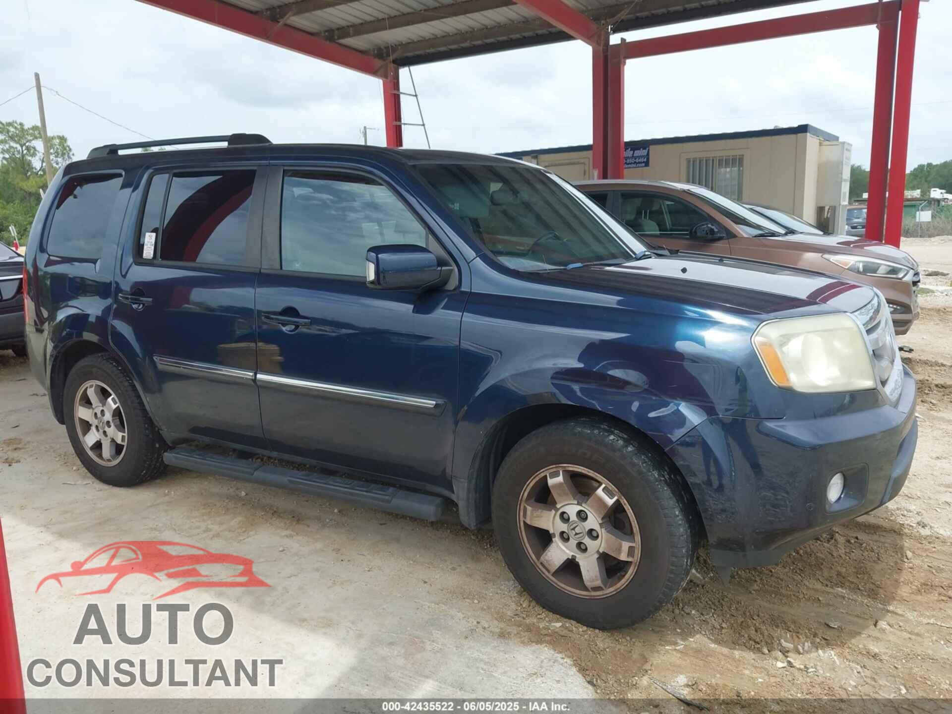 HONDA PILOT 2011 - 5FNYF3H94BB032105