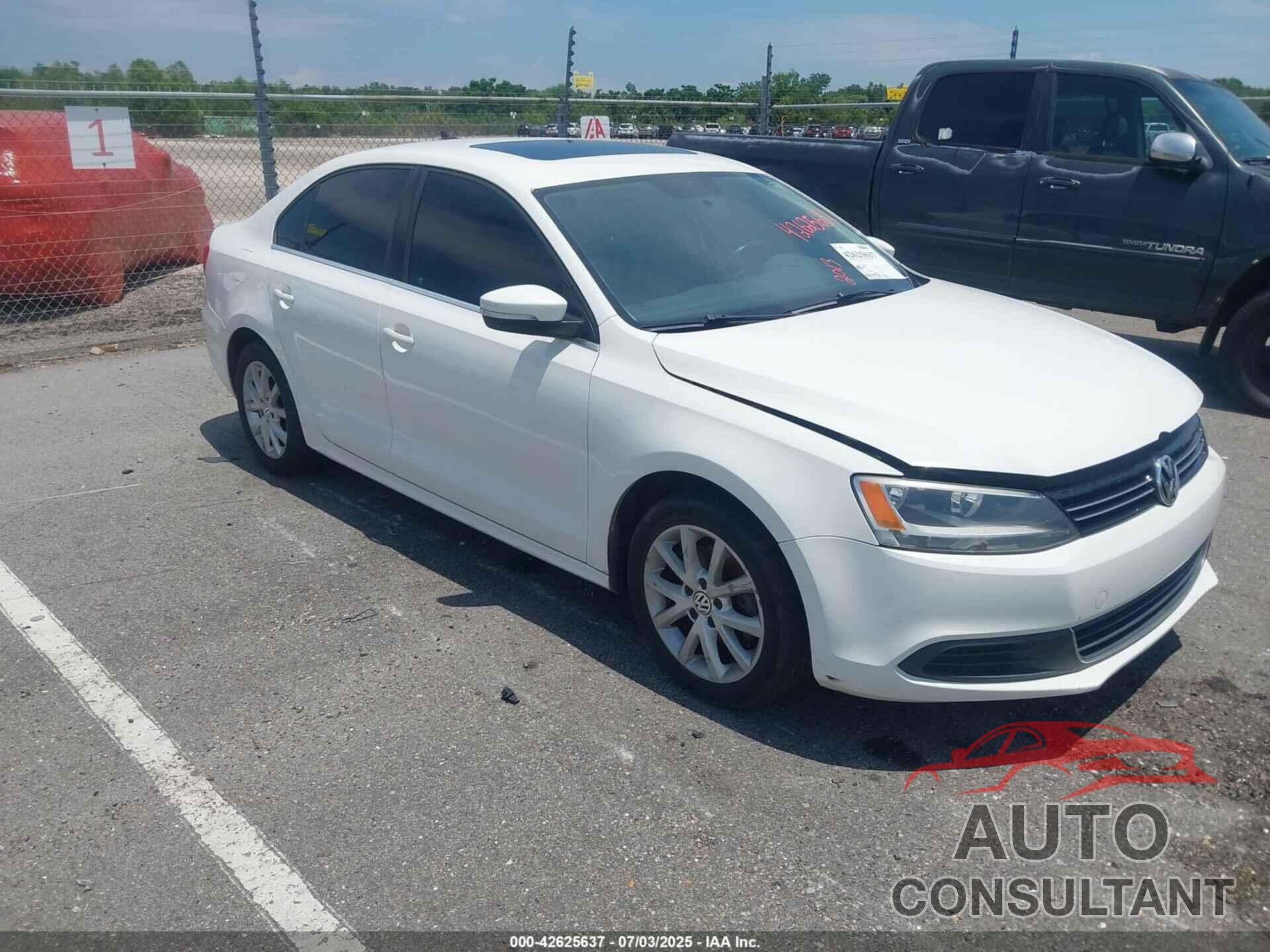 VOLKSWAGEN JETTA 2013 - 3VWDX7AJ3DM393389
