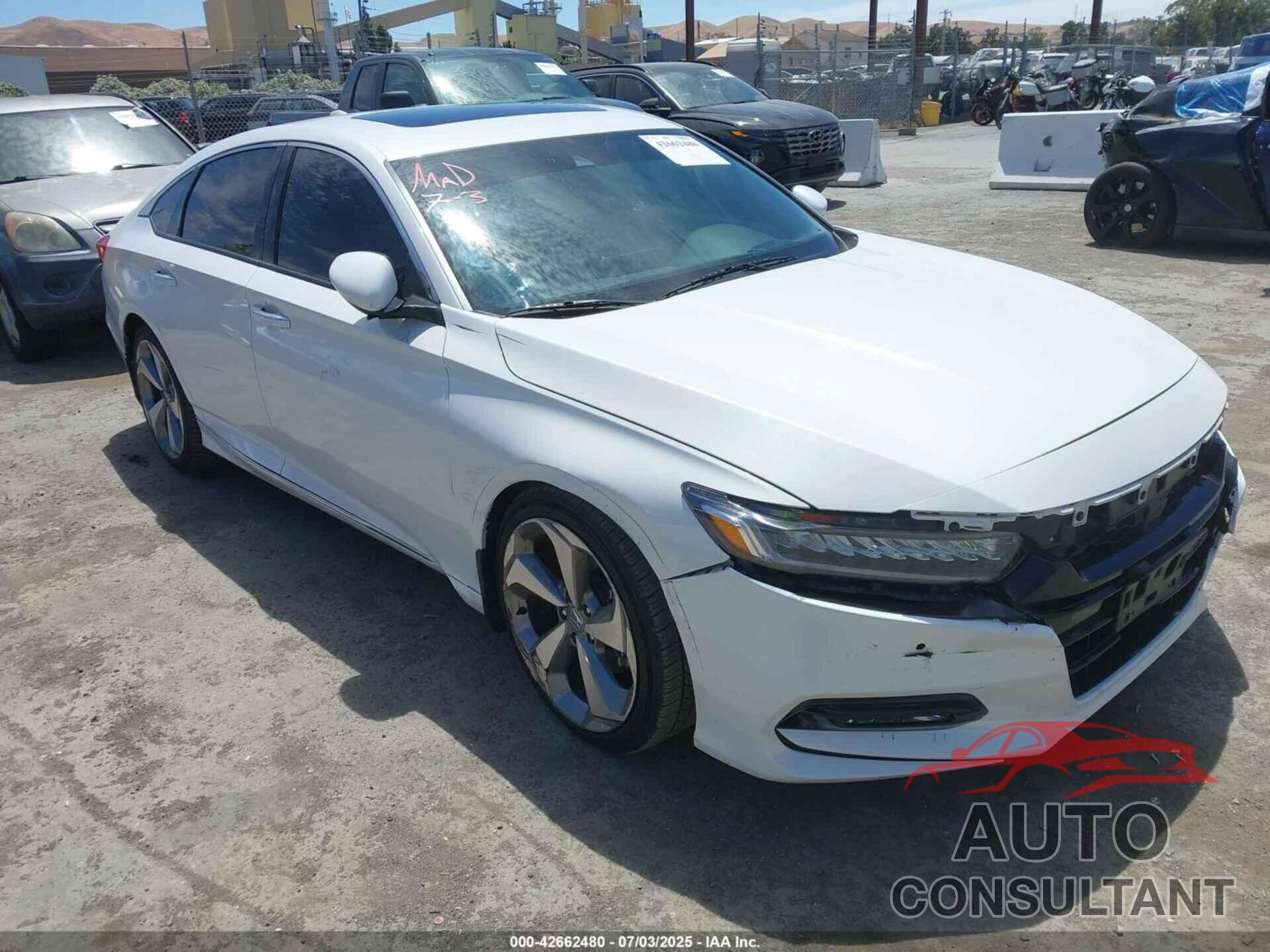 HONDA ACCORD 2018 - 1HGCV2F94JA012665