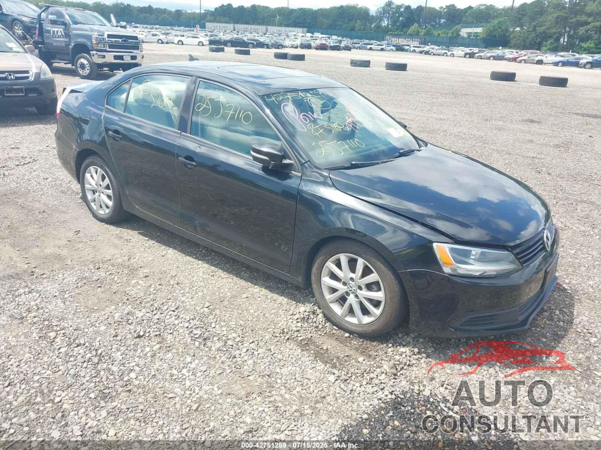 VOLKSWAGEN JETTA 2011 - 3VWDZ7AJ0BM325767