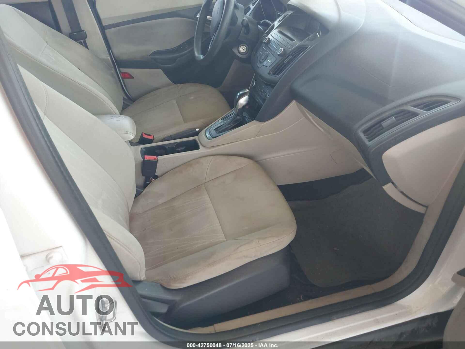 FORD FOCUS 2016 - 1FADP3F27GL272129