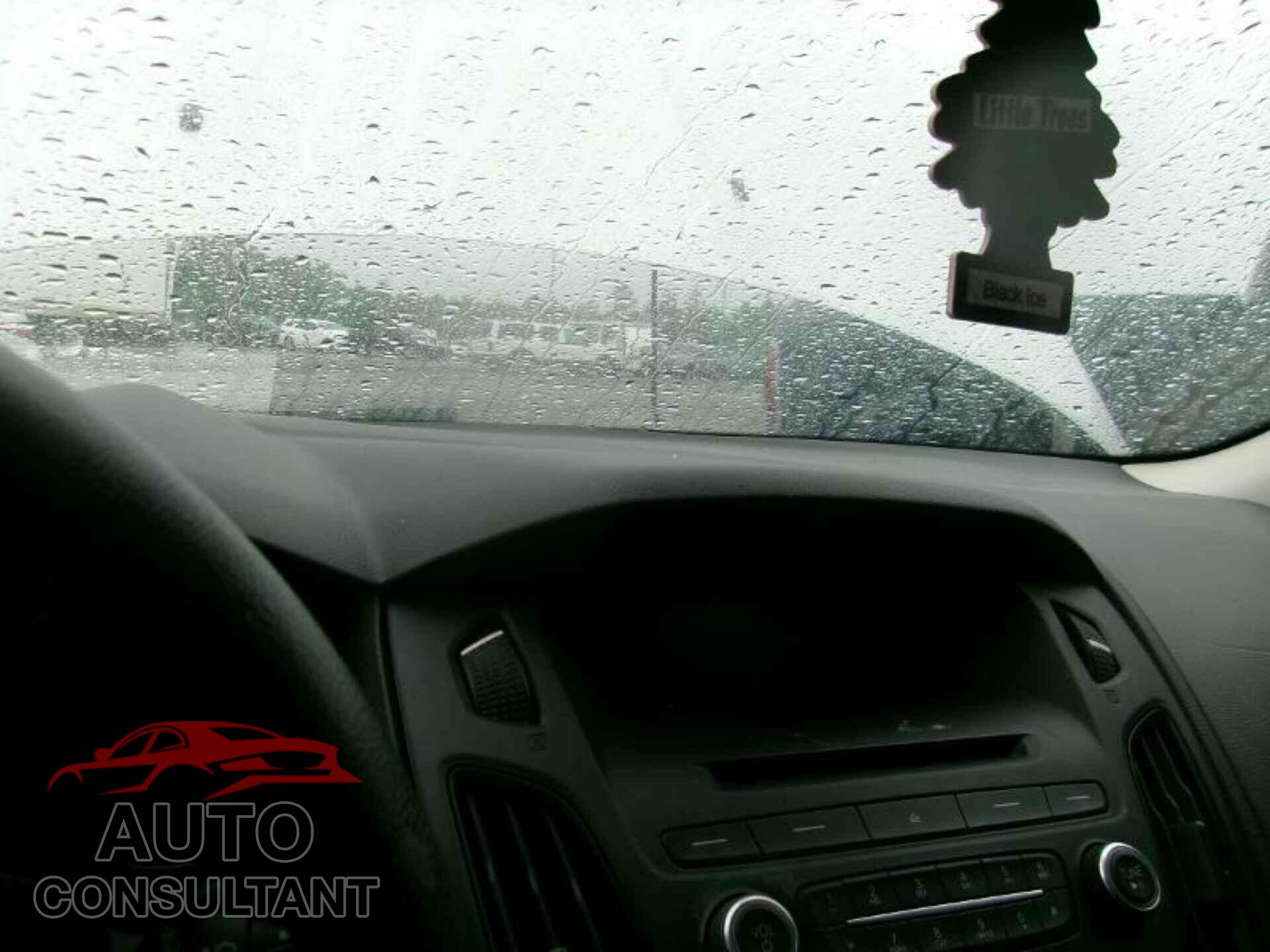 FORD FOCUS 2016 - 1FADP3E26GL349025
