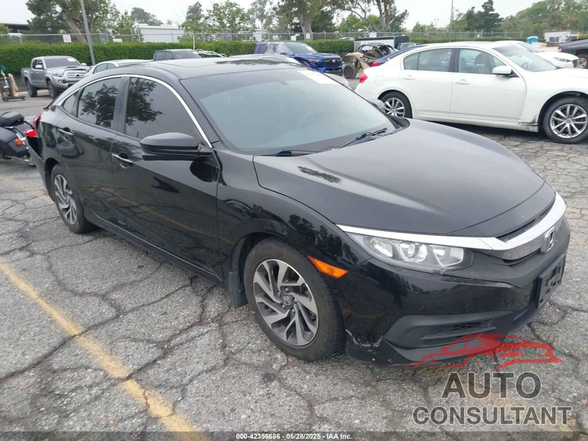 HONDA CIVIC 2018 - 2HGFC2F71JH502595