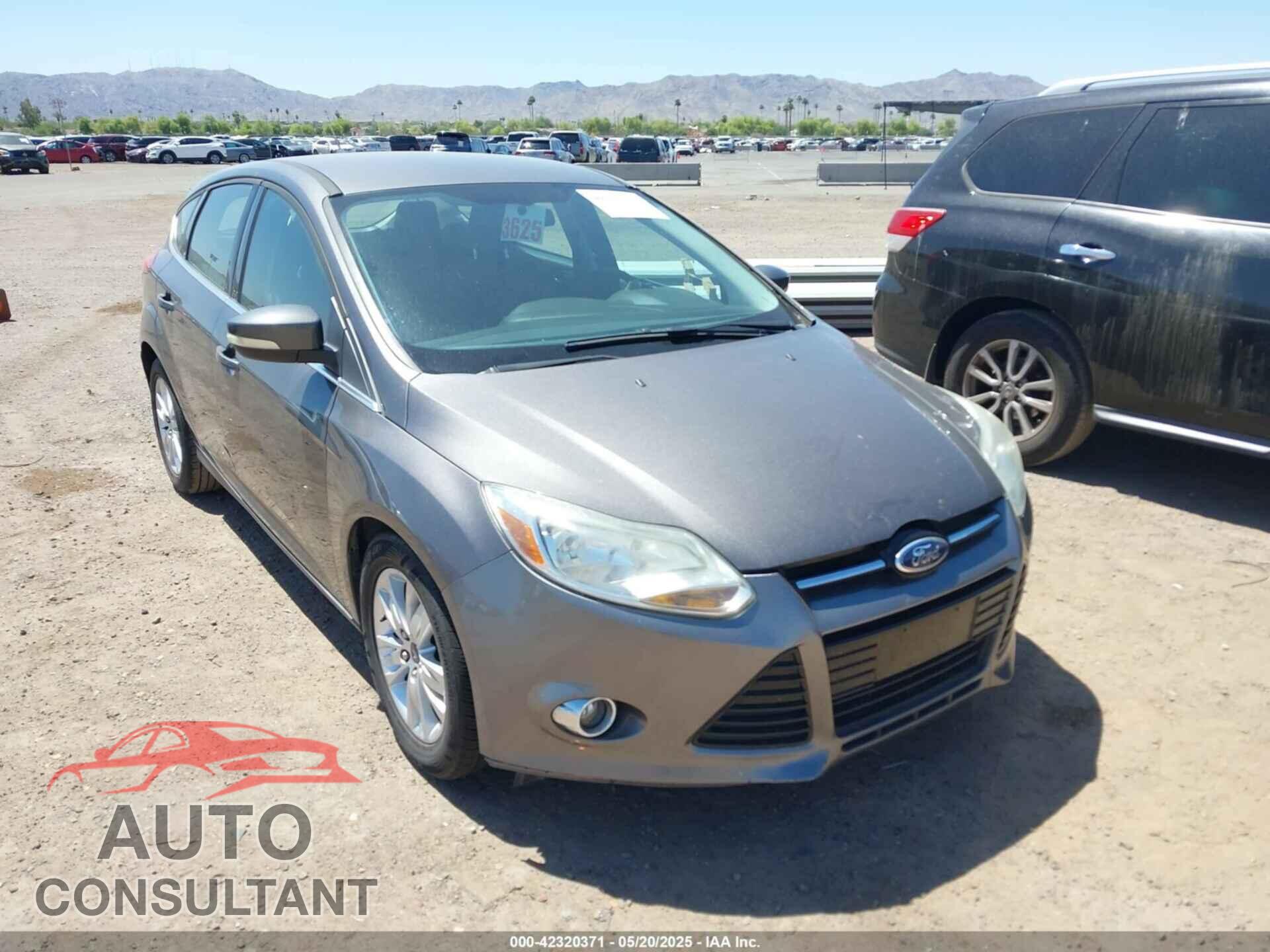 FORD FOCUS 2012 - 1FAHP3M22CL285384