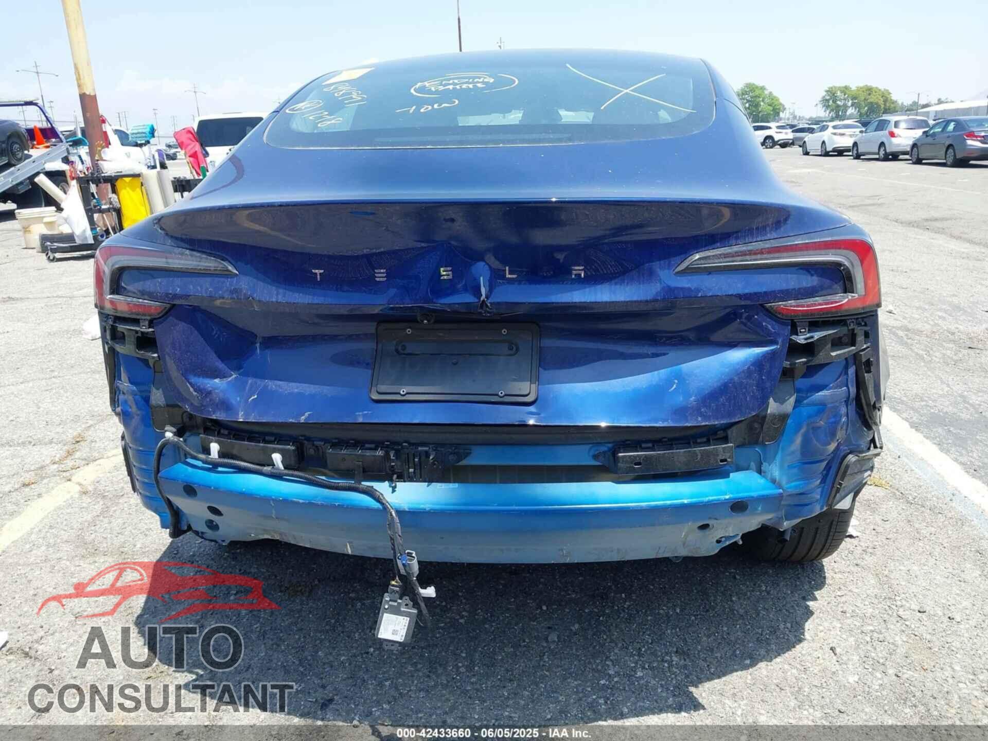 TESLA MODEL 3 2024 - 5YJ3E1EA1RF848991