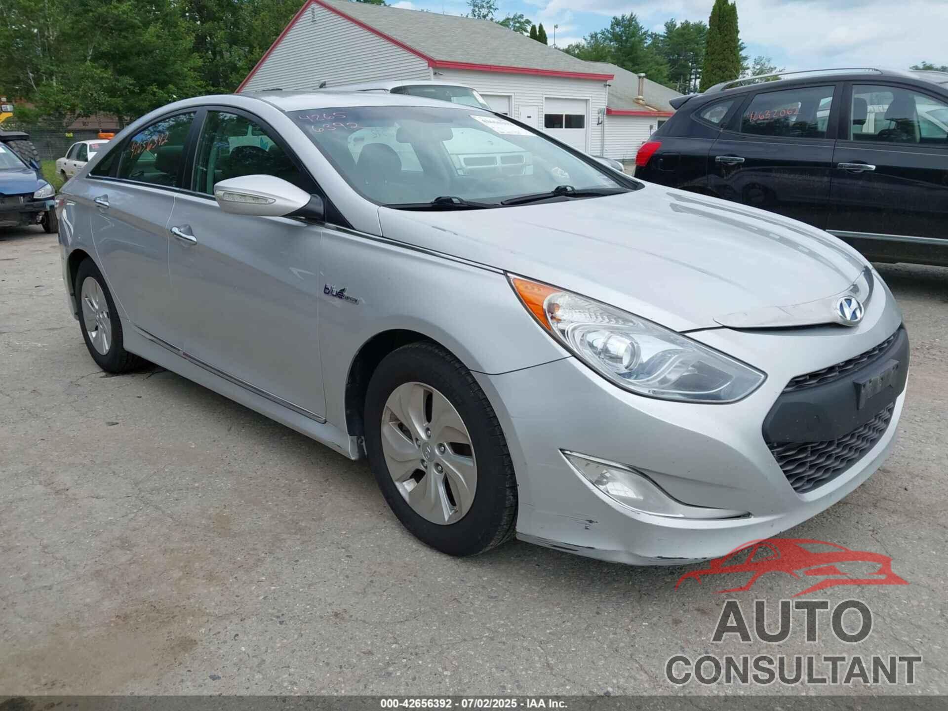 HYUNDAI SONATA HYBRID 2015 - KMHEC4A40FA119476
