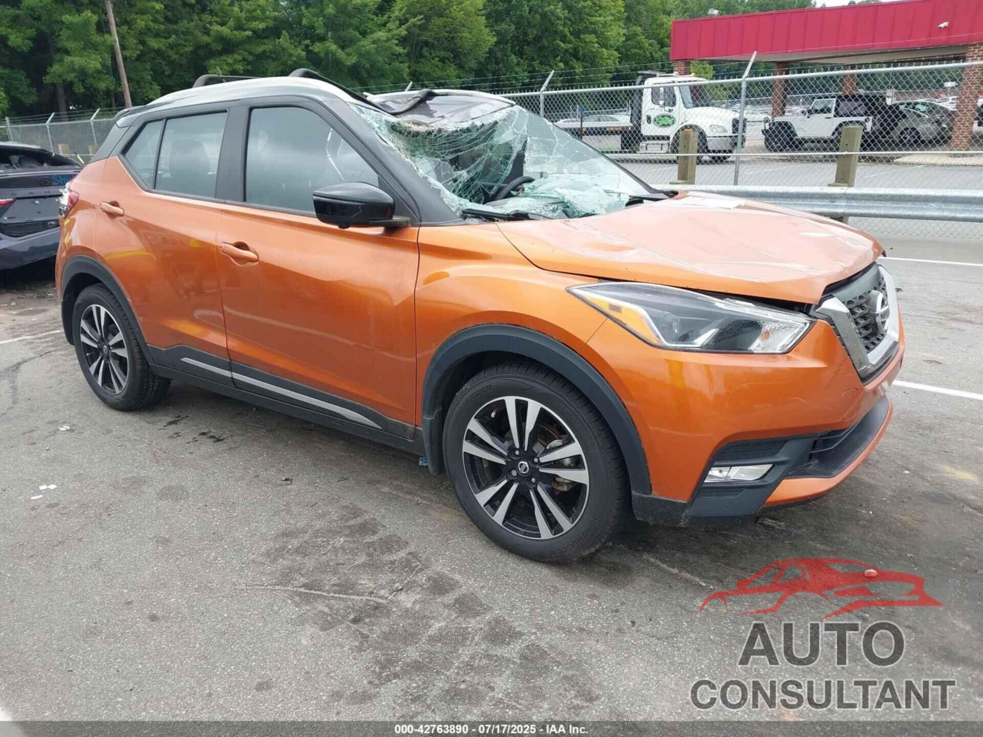 NISSAN KICKS 2018 - 3N1CP5CU2JL501502