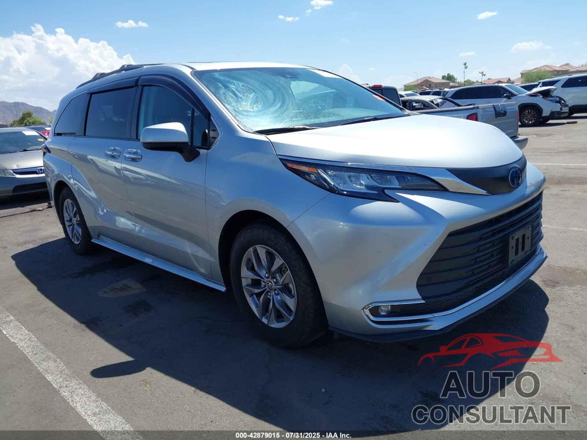 TOYOTA SIENNA 2022 - 5TDJSKFC6NS073535