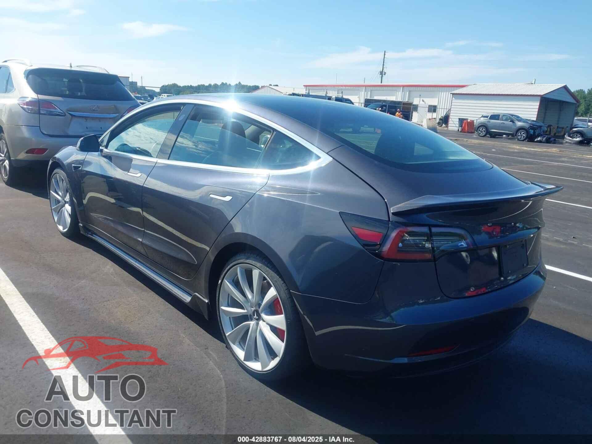 TESLA MODEL 3 2019 - 5YJ3E1EB4KF237562