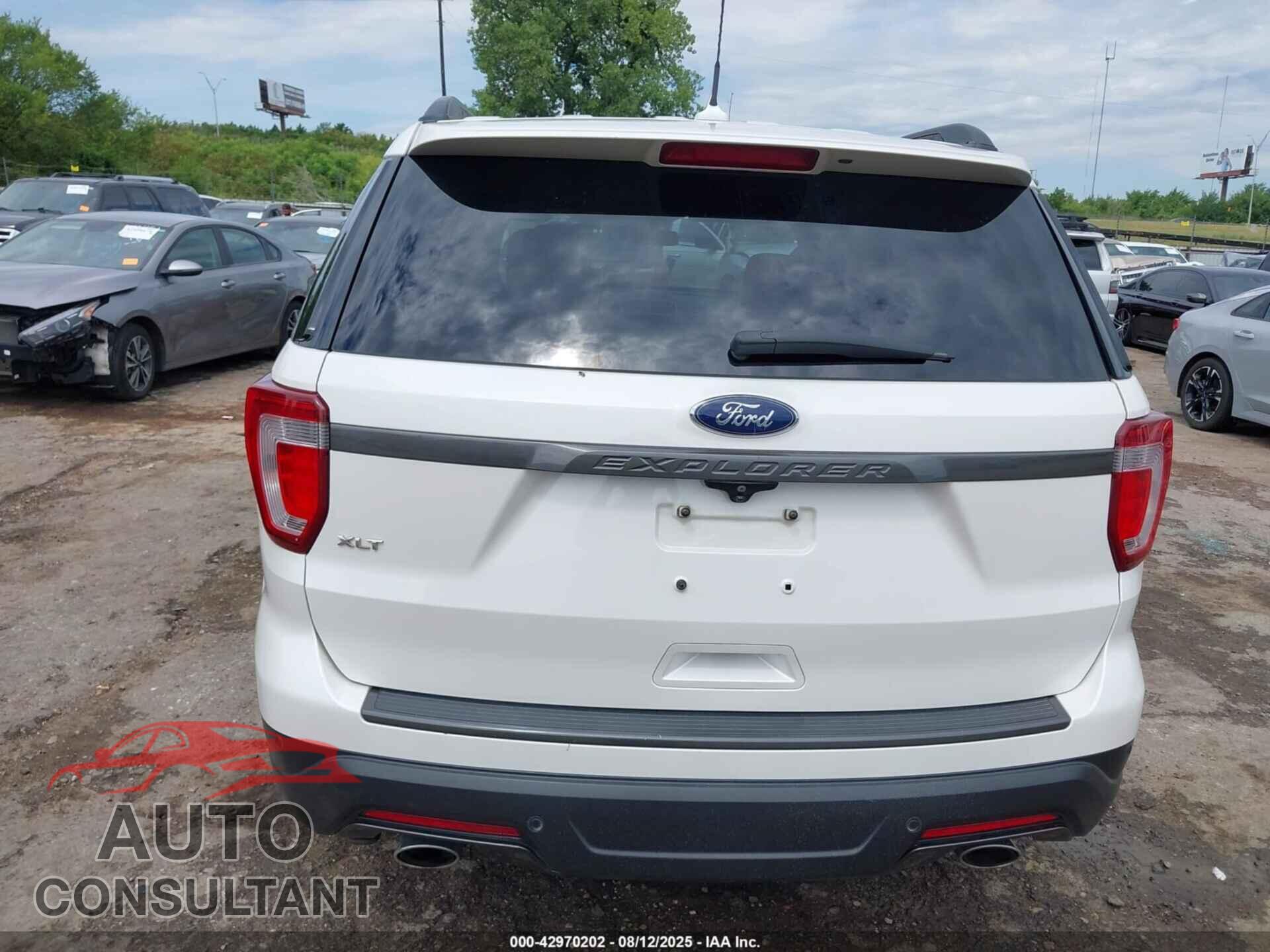 FORD EXPLORER 2018 - 1FM5K7D86JGB55164