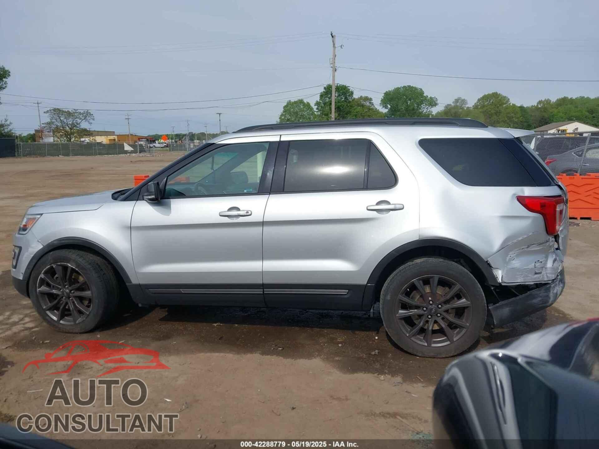 FORD EXPLORER 2017 - 1FM5K8D80HGA02103