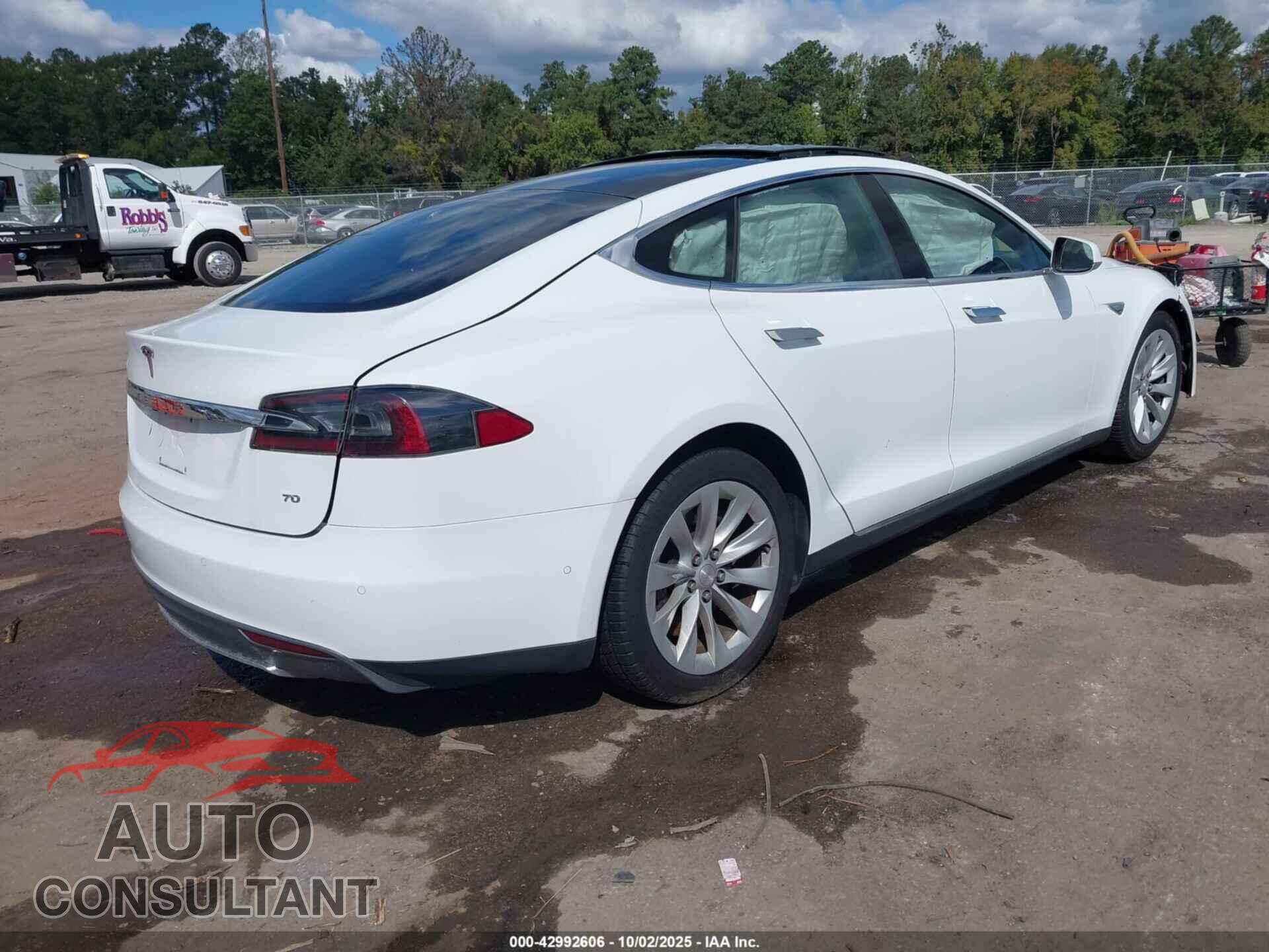 TESLA MODEL S 2016 - 5YJSA1E18GF132299