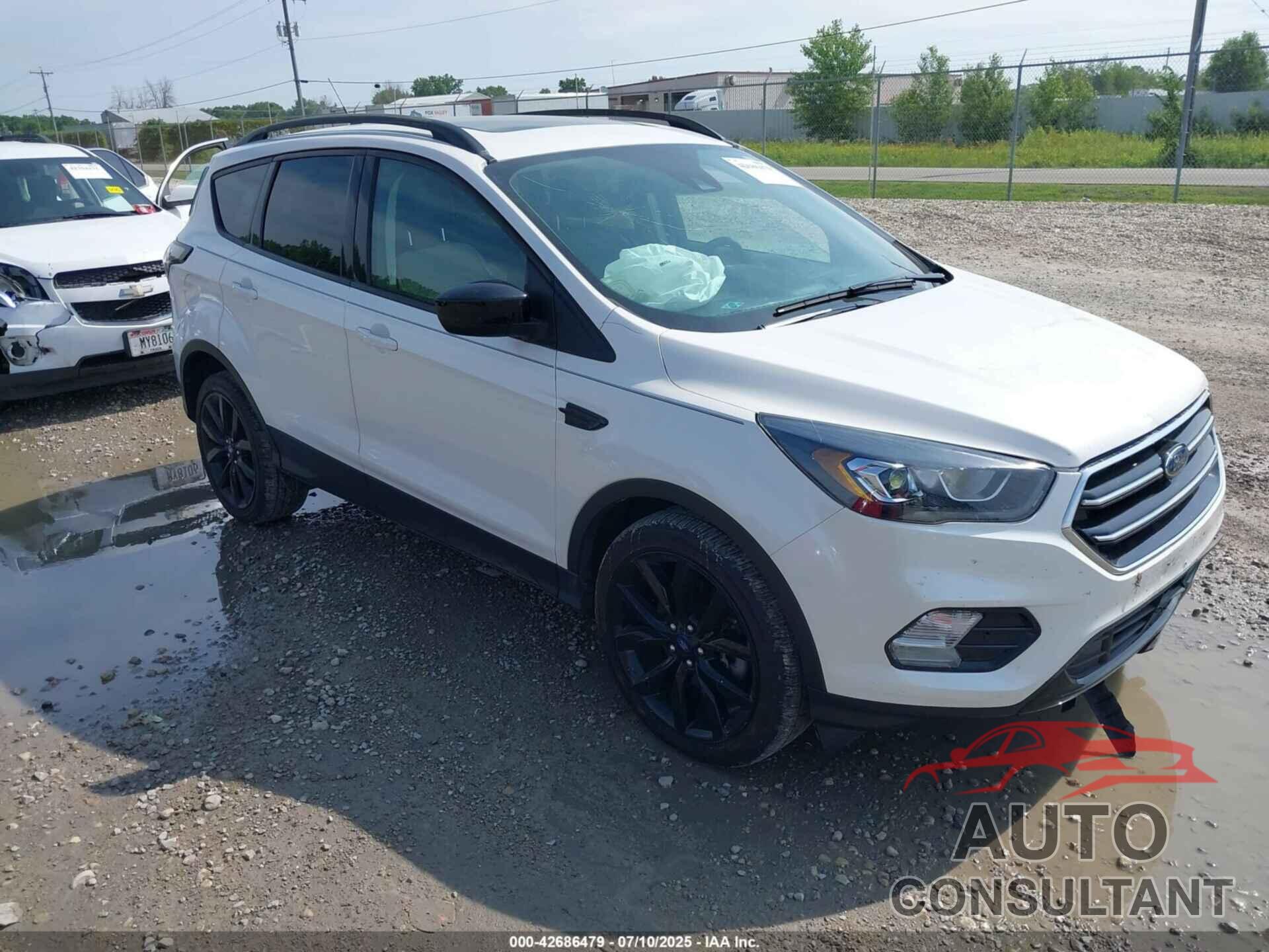 FORD ESCAPE 2018 - 1FMCU9GD8JUD16265