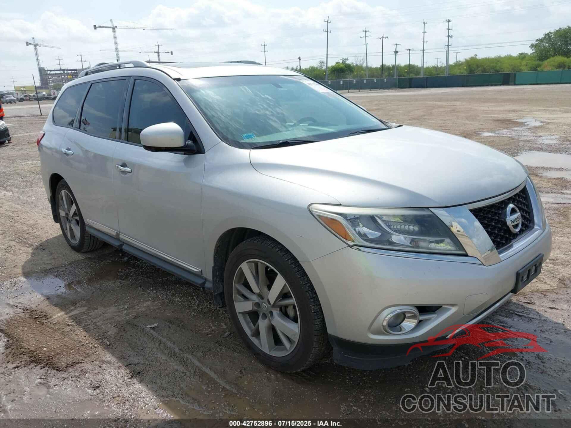 NISSAN PATHFINDER 2015 - 5N1AR2MM6FC720408