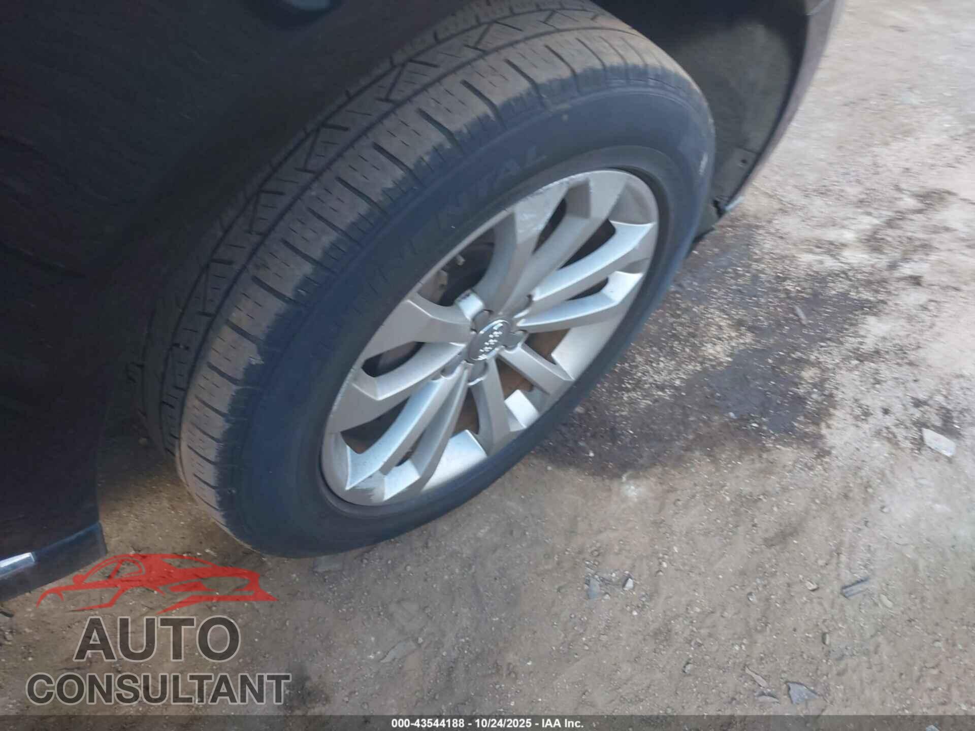AUDI Q5 2013 - WA1CFAFP4DA042476