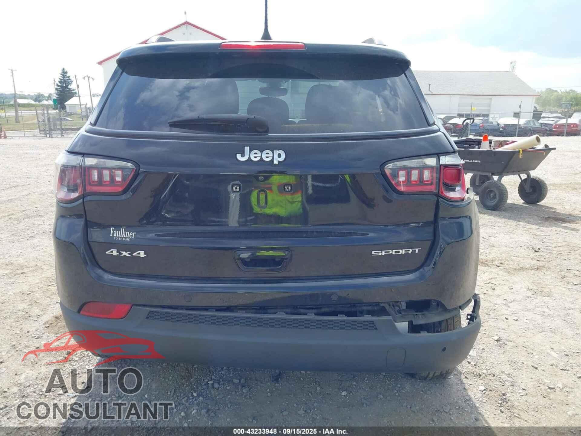 JEEP COMPASS 2018 - 3C4NJDAB5JT256830