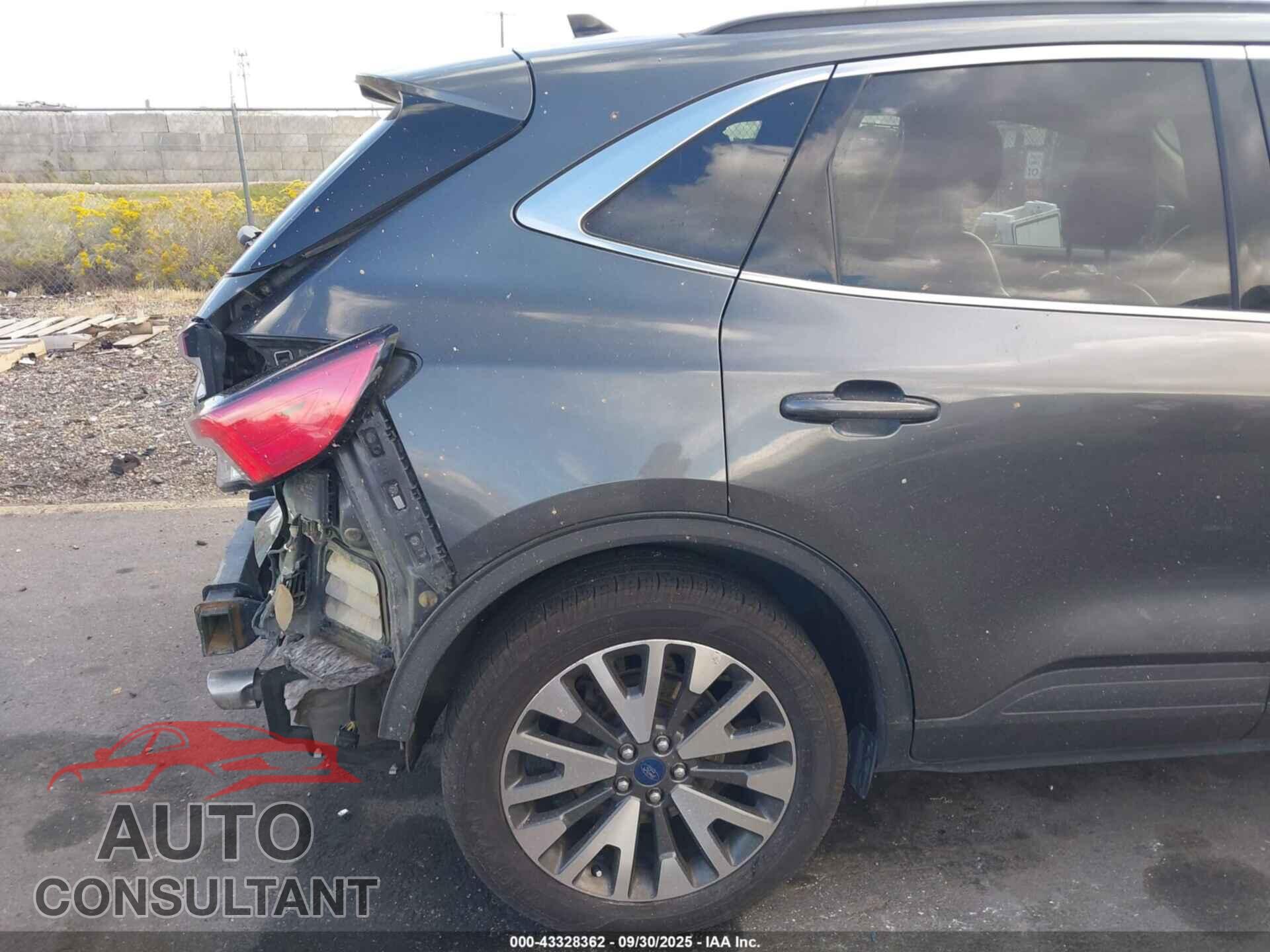 FORD ESCAPE 2020 - 1FMCU9J96LUA81355