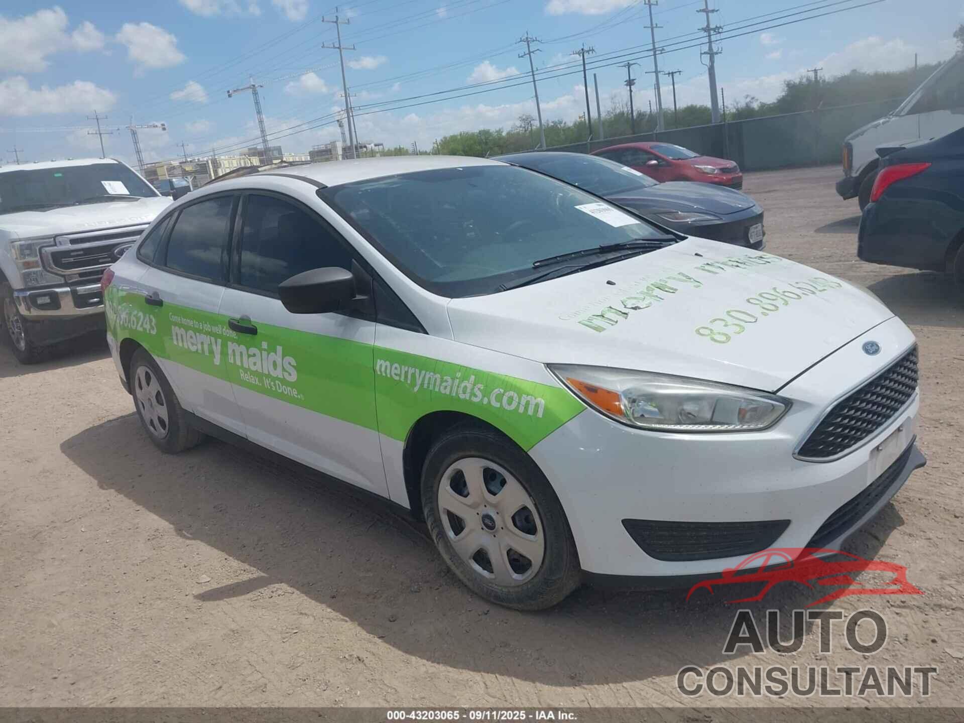 FORD FOCUS 2017 - 1FADP3E21HL222653