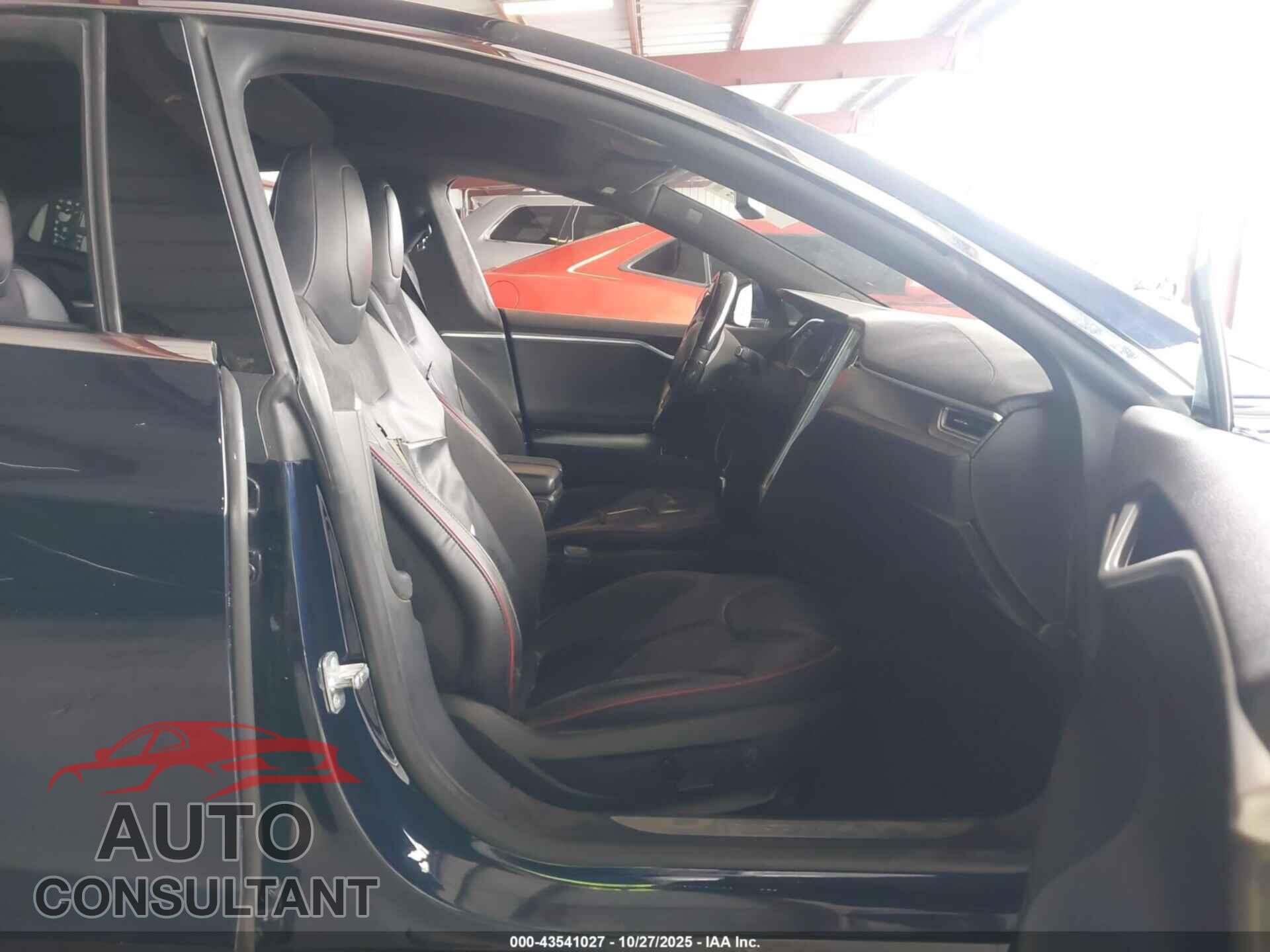 TESLA MODEL S 2014 - 5YJSA1H21EFP64367
