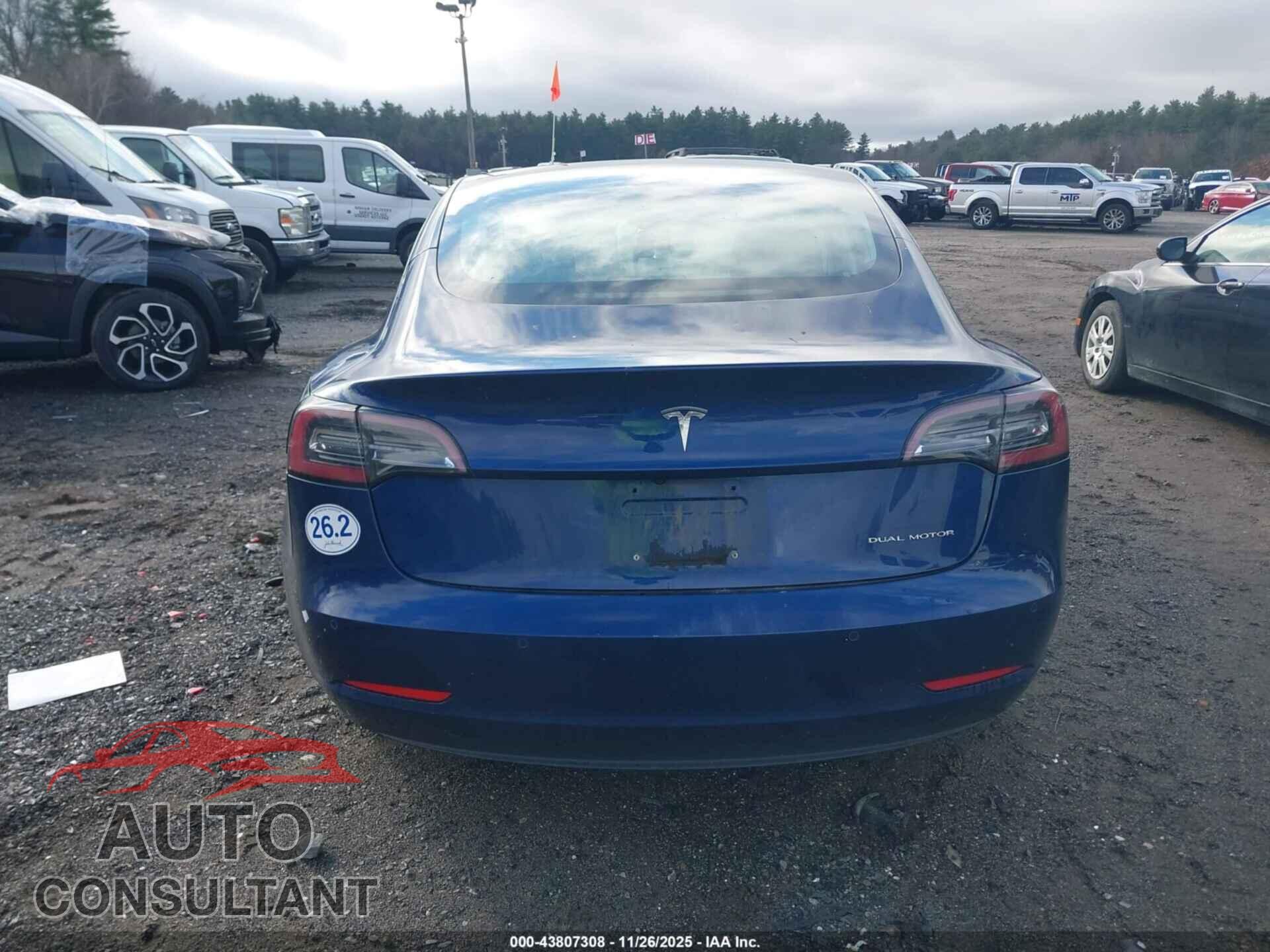 TESLA MODEL 3 2018 - 5YJ3E1EB5JF064438