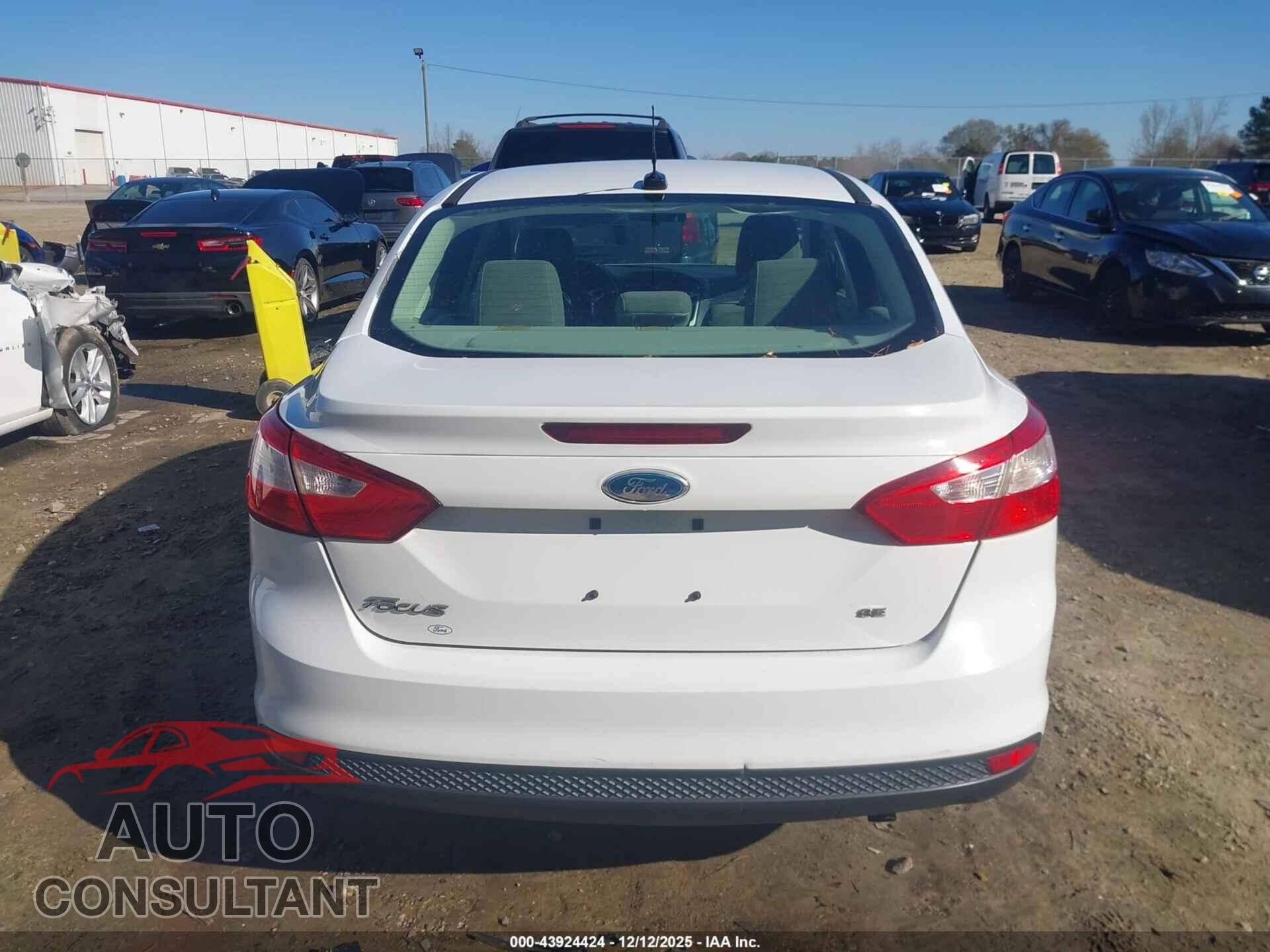 FORD FOCUS 2012 - 1FAHP3F23CL132073