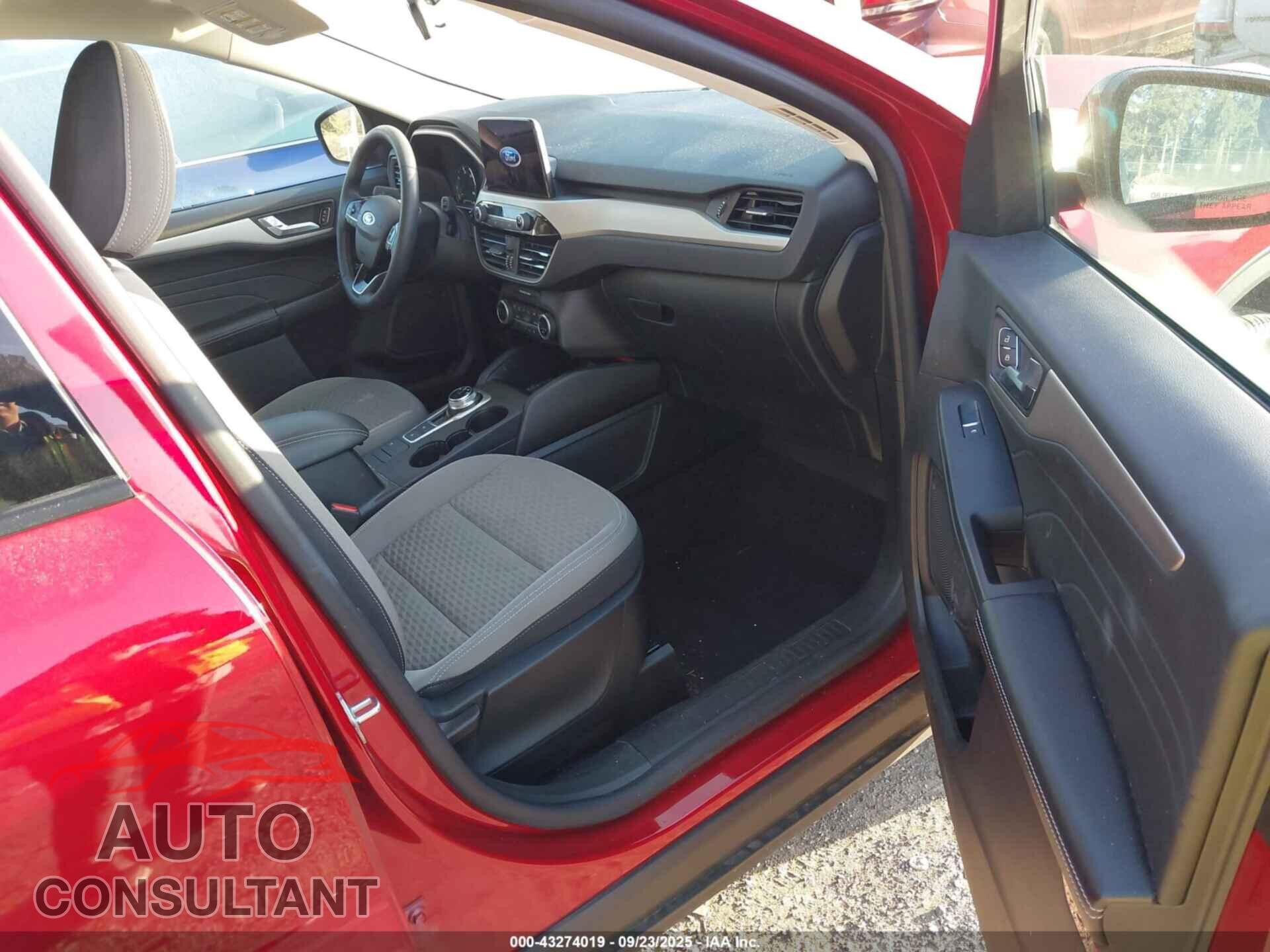 FORD ESCAPE 2021 - 1FMCU9BZ6MUB20249