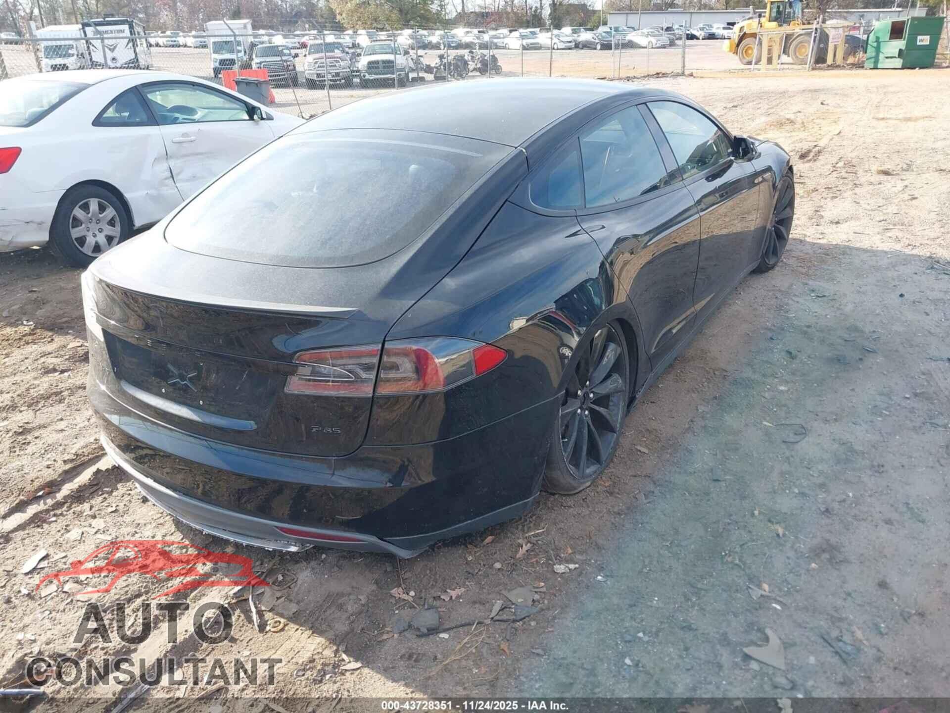 TESLA MODEL S 2013 - 5YJSA1DP4DFP10349