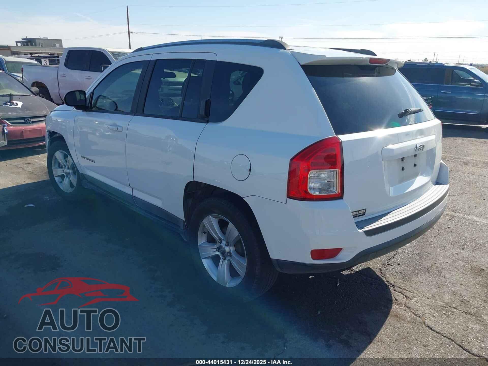JEEP COMPASS 2011 - 1J4NT1FAXBD271981