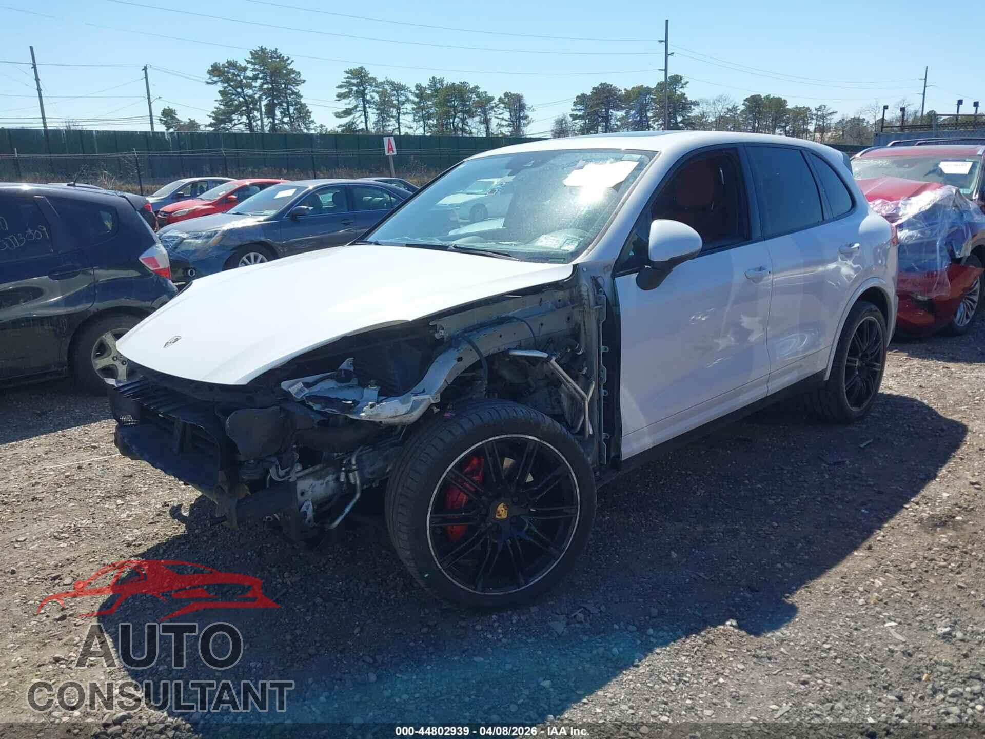 PORSCHE CAYENNE 2016 - WP1AA2A22GLA08976