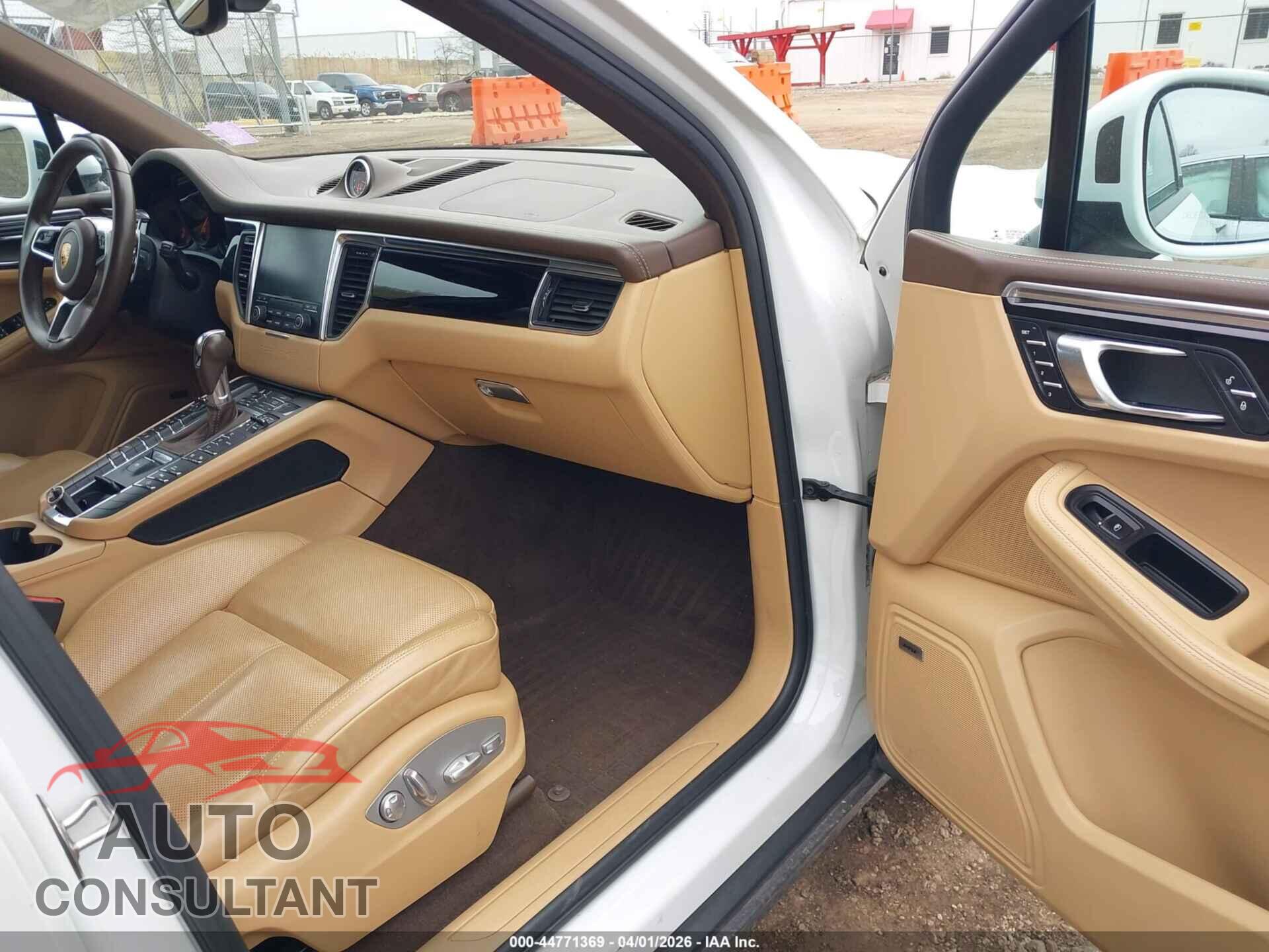 PORSCHE MACAN 2018 - WP1AA2A5XJLB11516