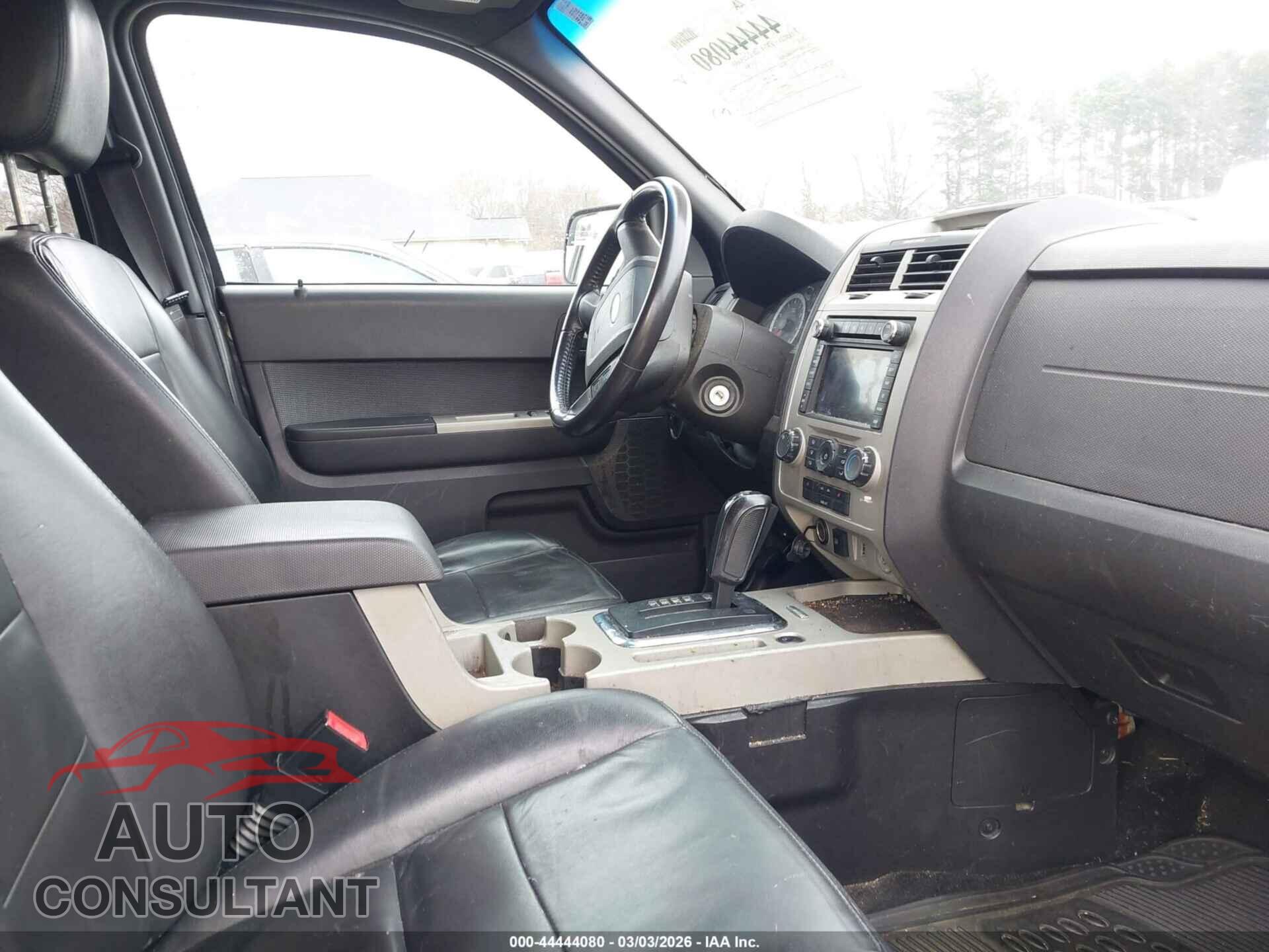 FORD ESCAPE 2011 - 1FMCU9DG4BKC08026
