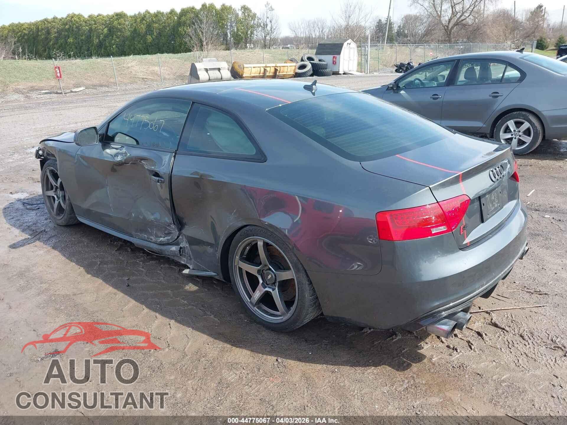 AUDI S5 2015 - WAUCGAFR5FA045116