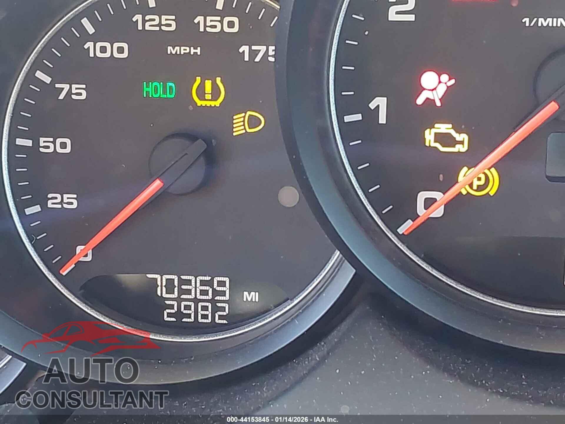 PORSCHE CAYENNE 2016 - WP1AA2A22GLA08217