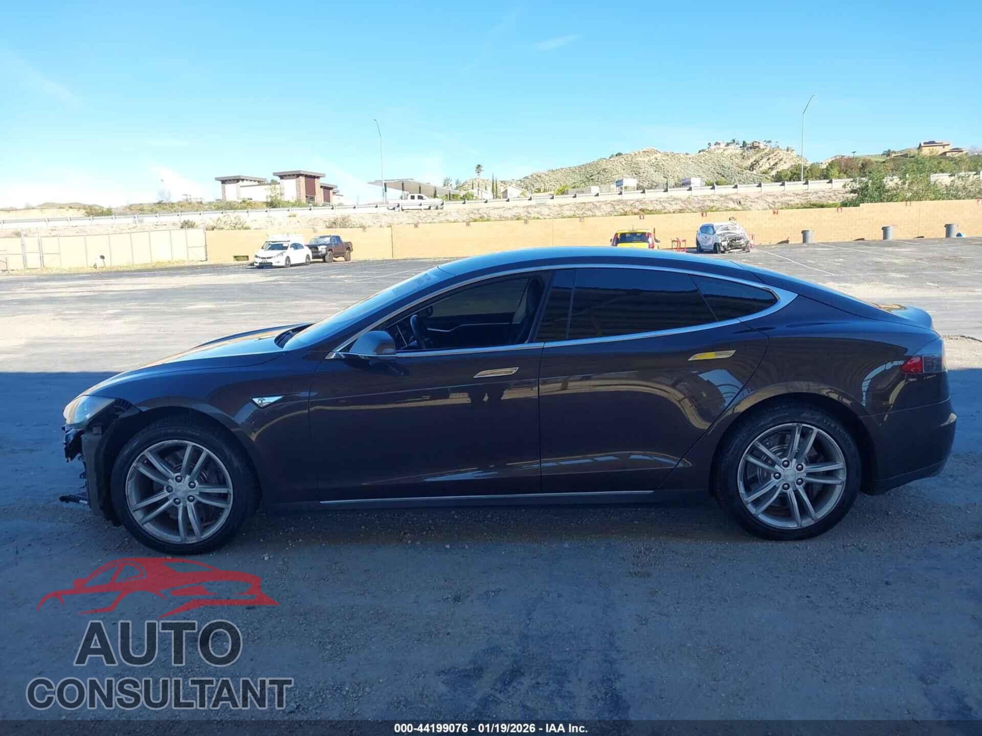 TESLA MODEL S 2013 - 5YJSA1CN0DFP11465