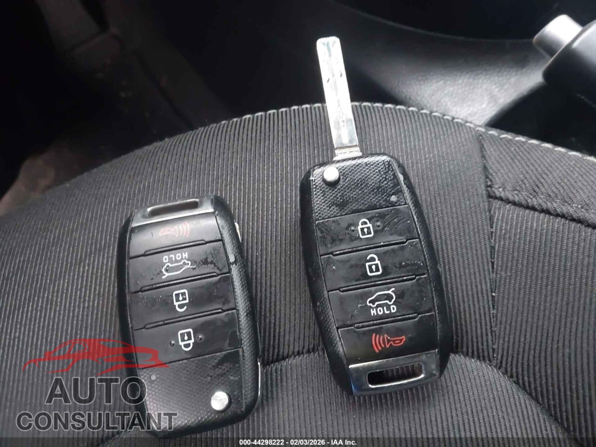 KIA SOUL 2017 - KNDJP3A58H7449585