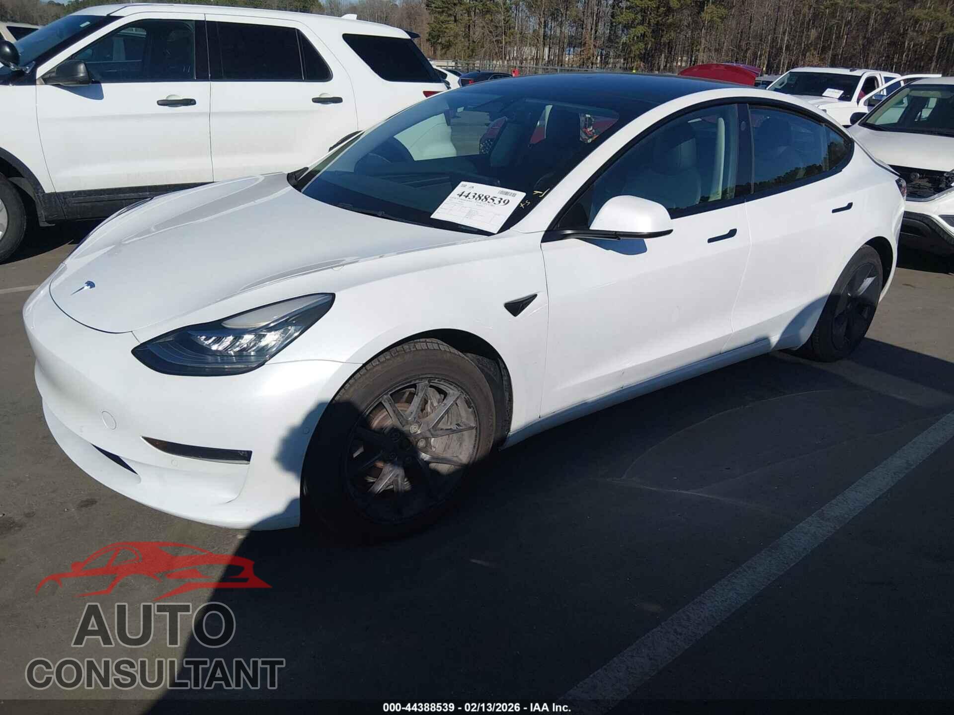 TESLA MODEL 3 2022 - 5YJ3E1EB9NF240543