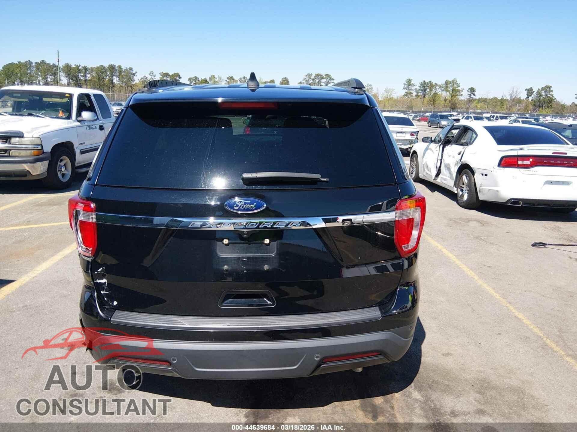 FORD EXPLORER 2018 - 1FM5K7B82JGB00178