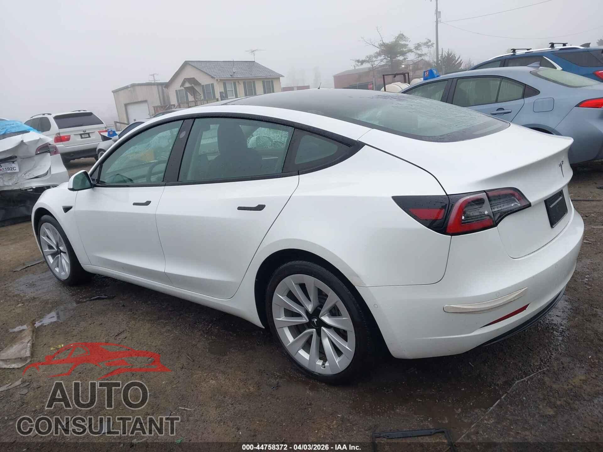 TESLA MODEL 3 2022 - 5YJ3E1EA2NF165790