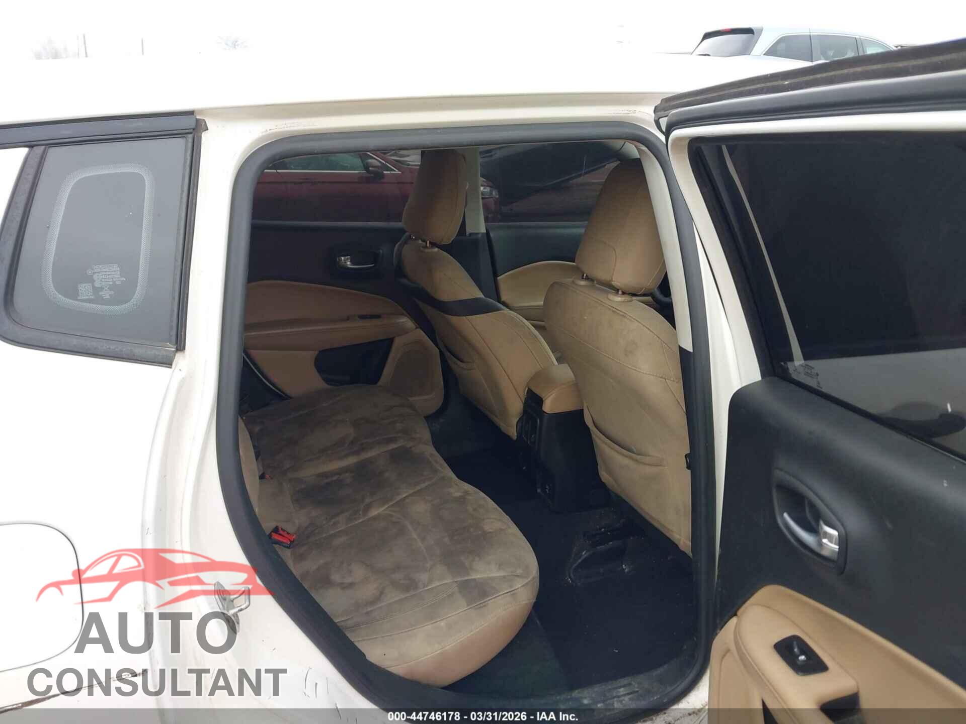 JEEP COMPASS 2018 - 3C4NJDAB8JT162862