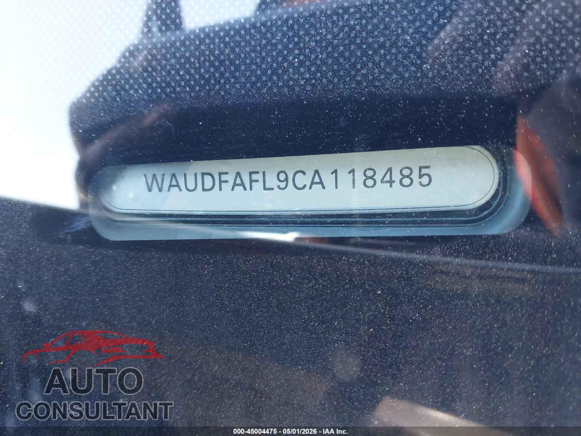 AUDI A4 2012 - WAUDFAFL9CA118485