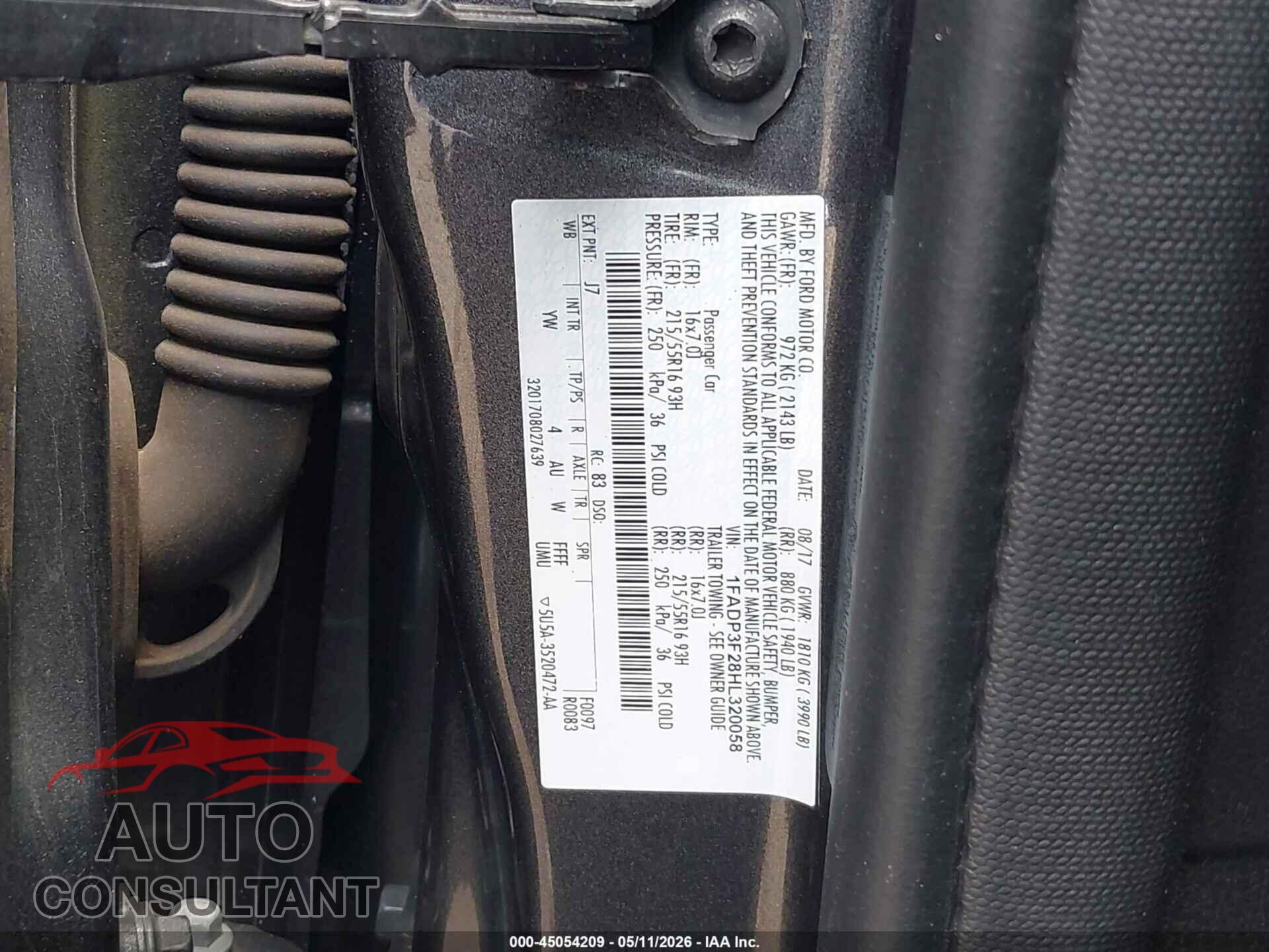 FORD FOCUS 2017 - 1FADP3F28HL320058