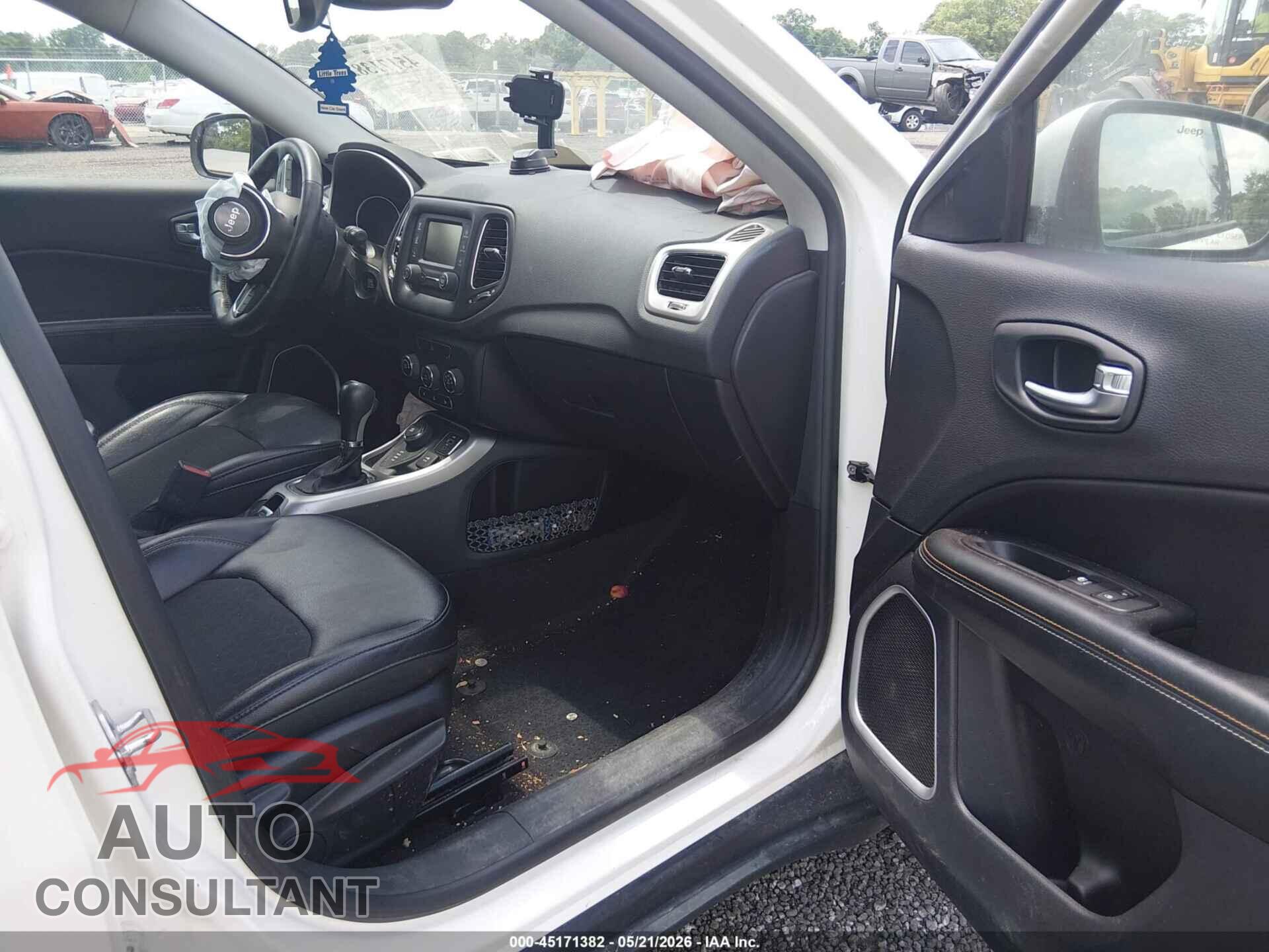 JEEP COMPASS 2018 - 3C4NJDBB9JT401656