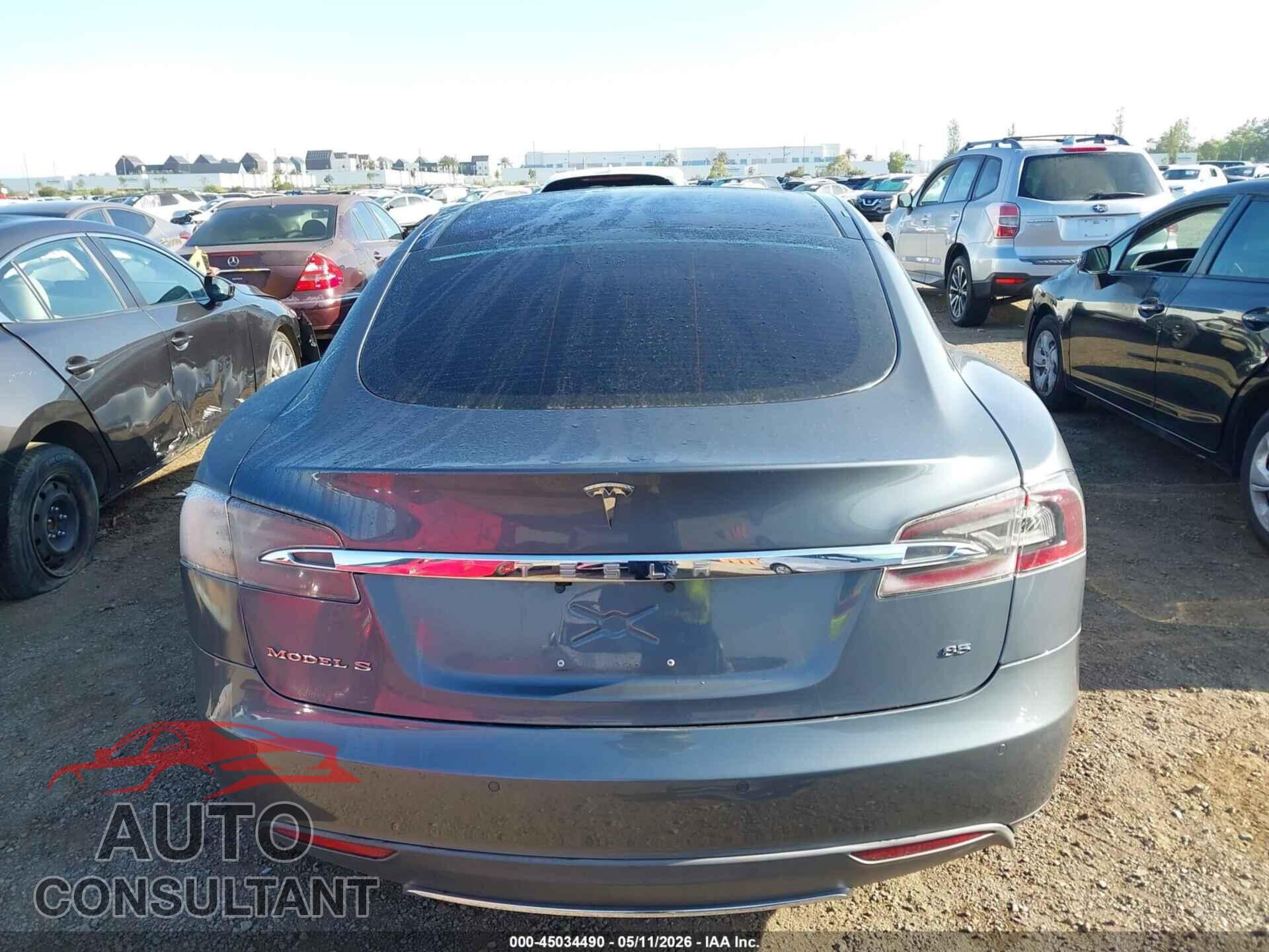 TESLA MODEL S 2013 - 5YJSA1CN0DFP20439