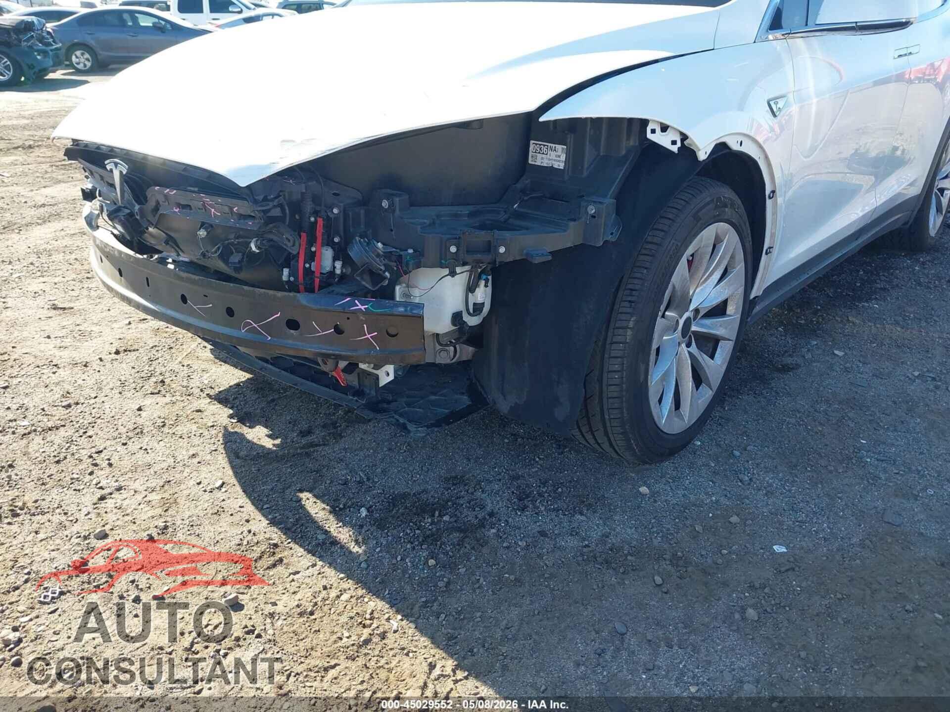 TESLA MODEL X 2016 - 5YJXCAE49GF012960