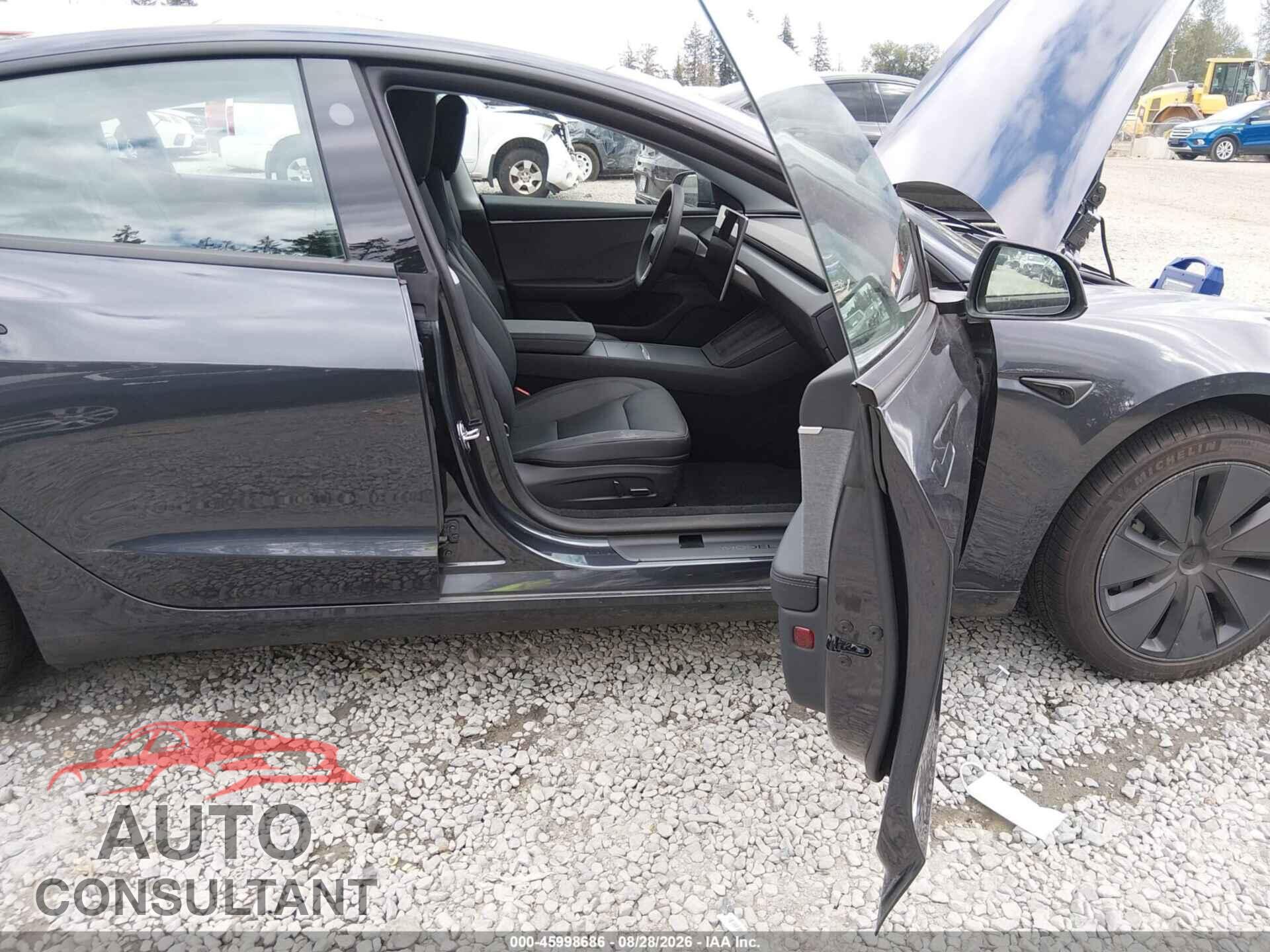 TESLA MODEL 3 2025 - 5YJ3E1EA1SF002396
