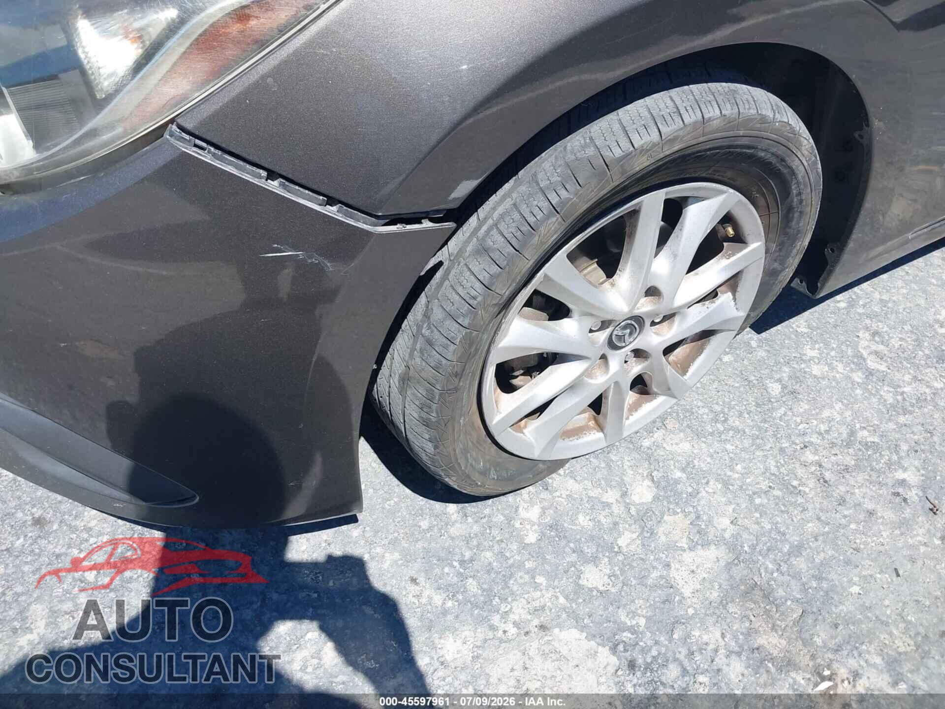 MAZDA MAZDA3 2014 - JM1BM1M76E1102396