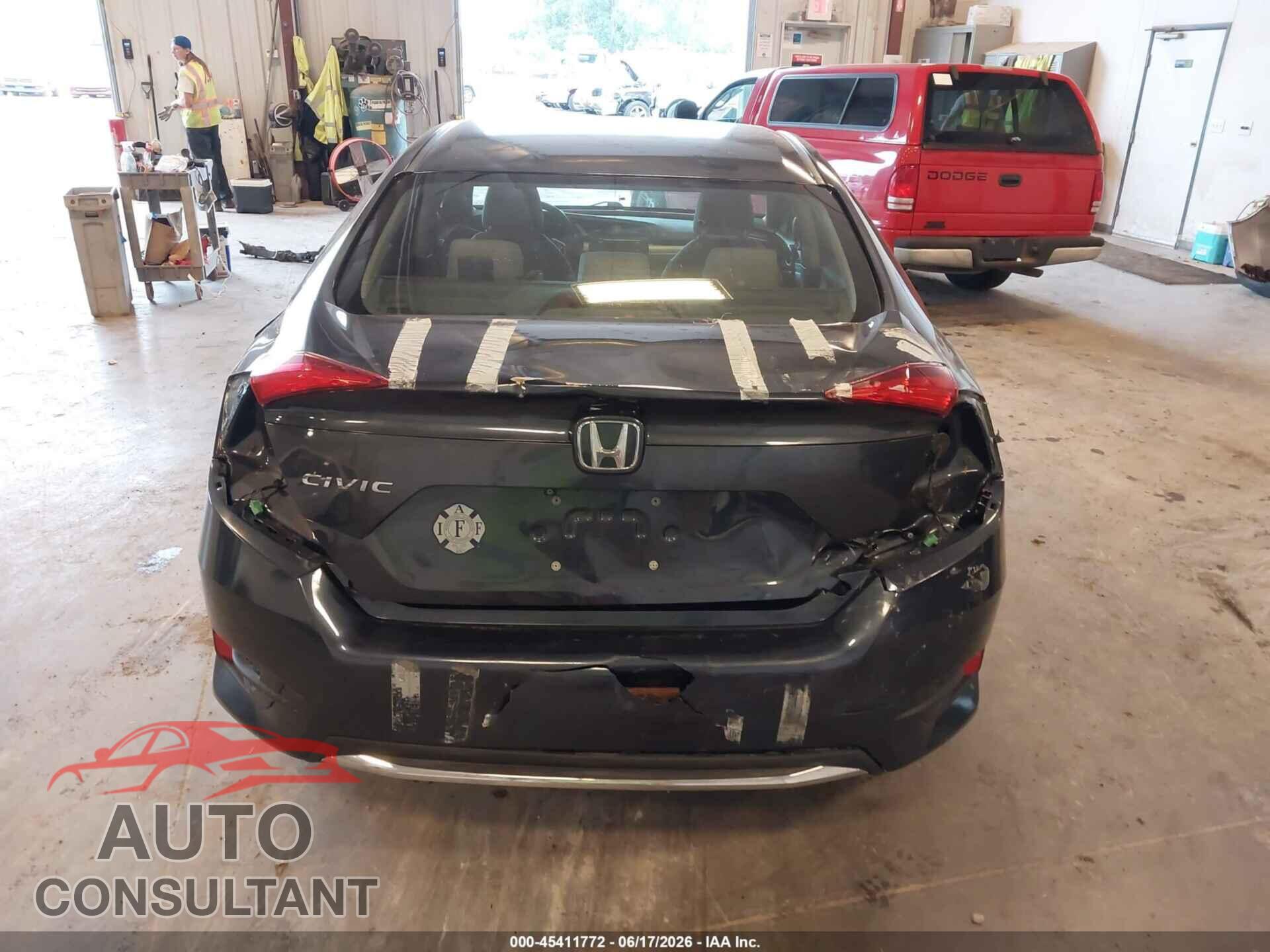 HONDA CIVIC 2019 - 2HGFC2F66KH564048