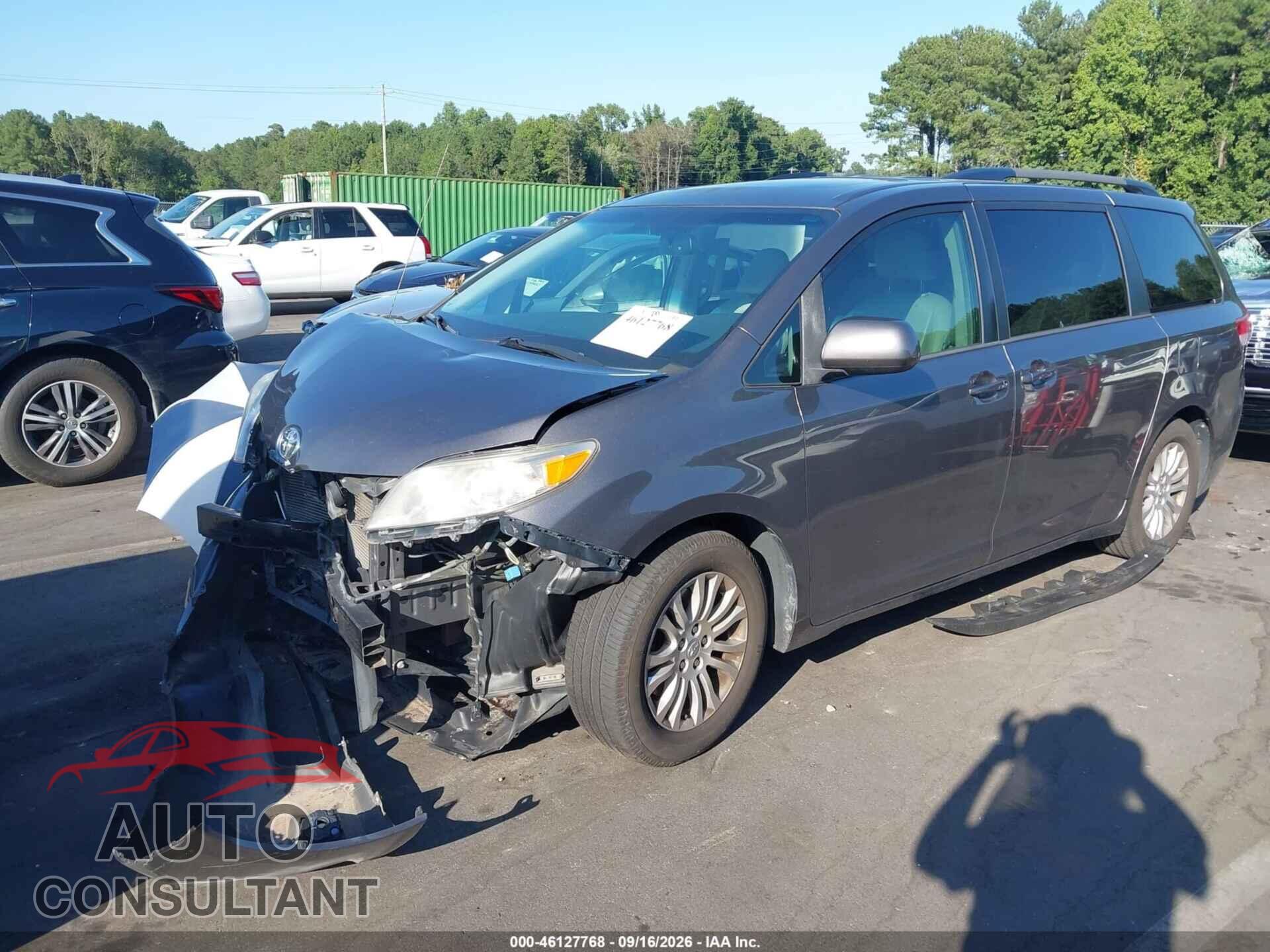TOYOTA SIENNA 2013 - 5TDYK3DC8DS298867